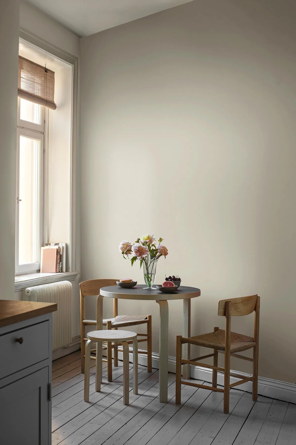 Tapeta strukturovaná imitující len LINEN - SVĚTLÝ LEN jasně šedý