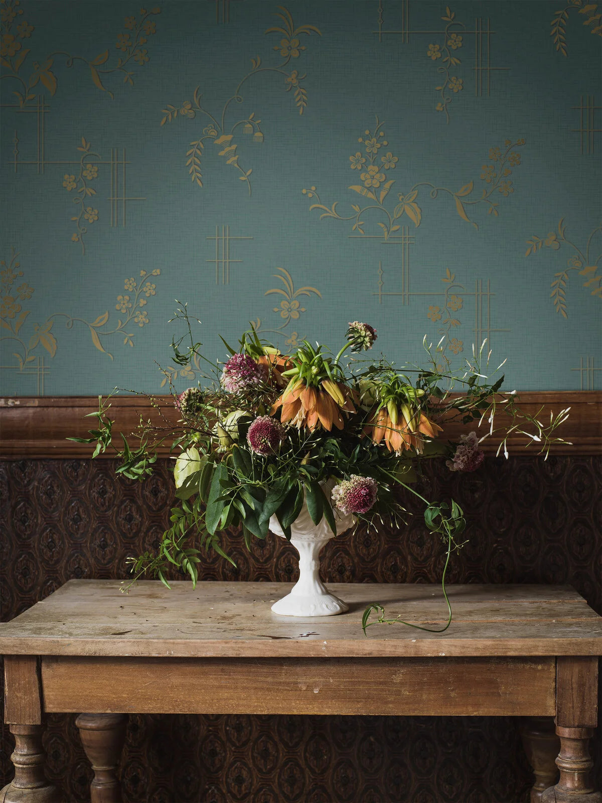 Non-woven paper wallpaper with a plant pattern ULRICEHAMN turquoise green