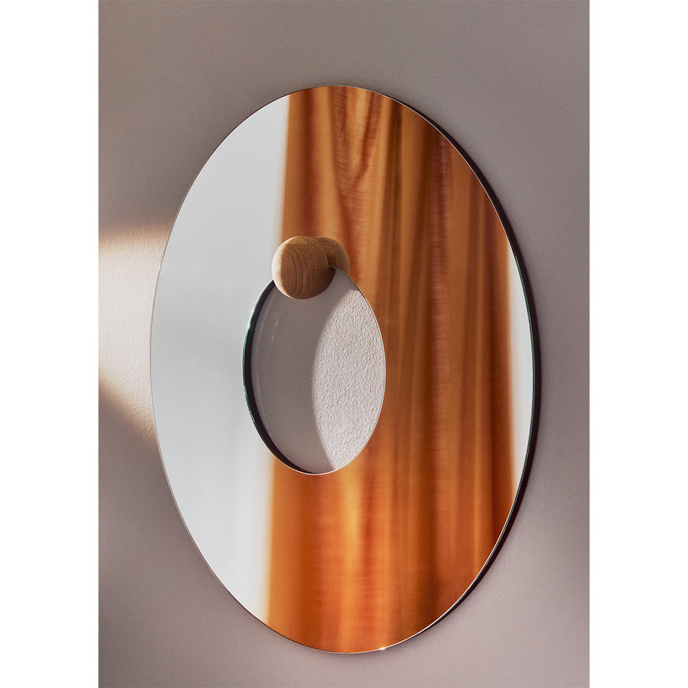 Kruhový lustr CASTELLUM z dubového dřeva