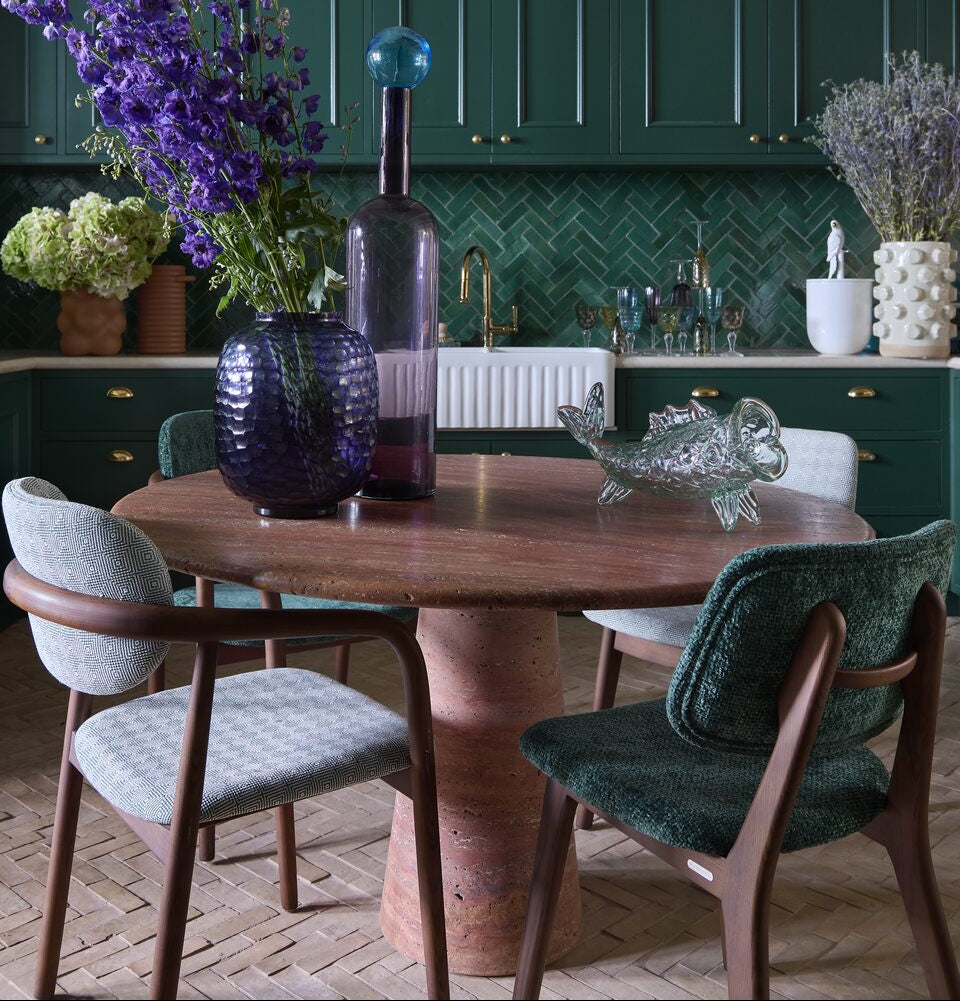 Židle ŠŤASTNÉ DNY tmavě zelená s dřevěnou základnou