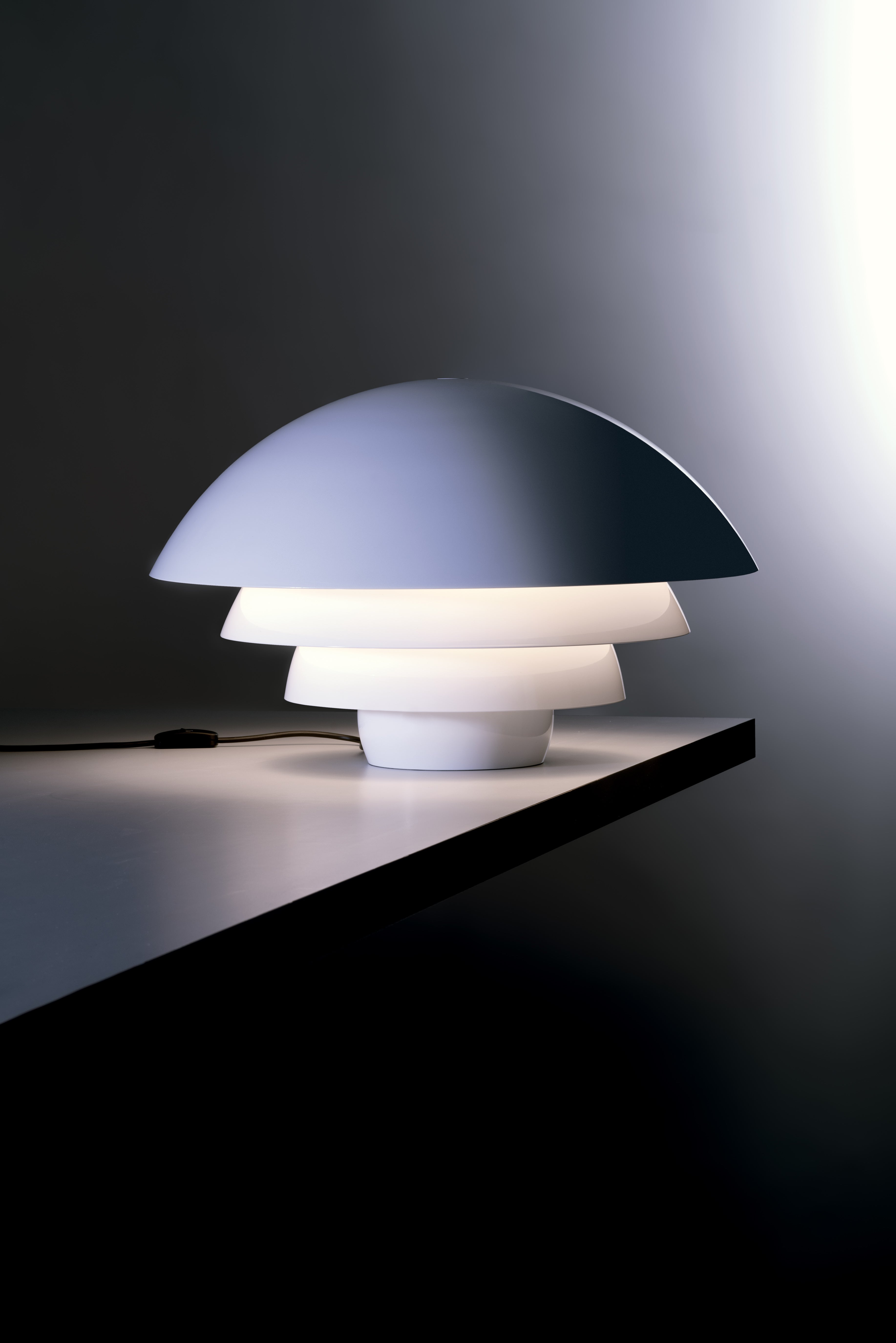 Lampa stolní VISIERE lesklá bílá