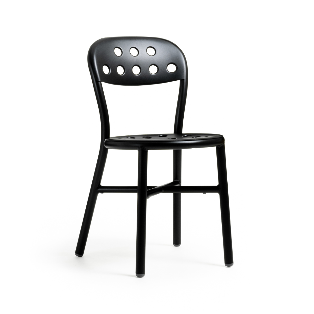 Venkovní křeslo PIPE černé