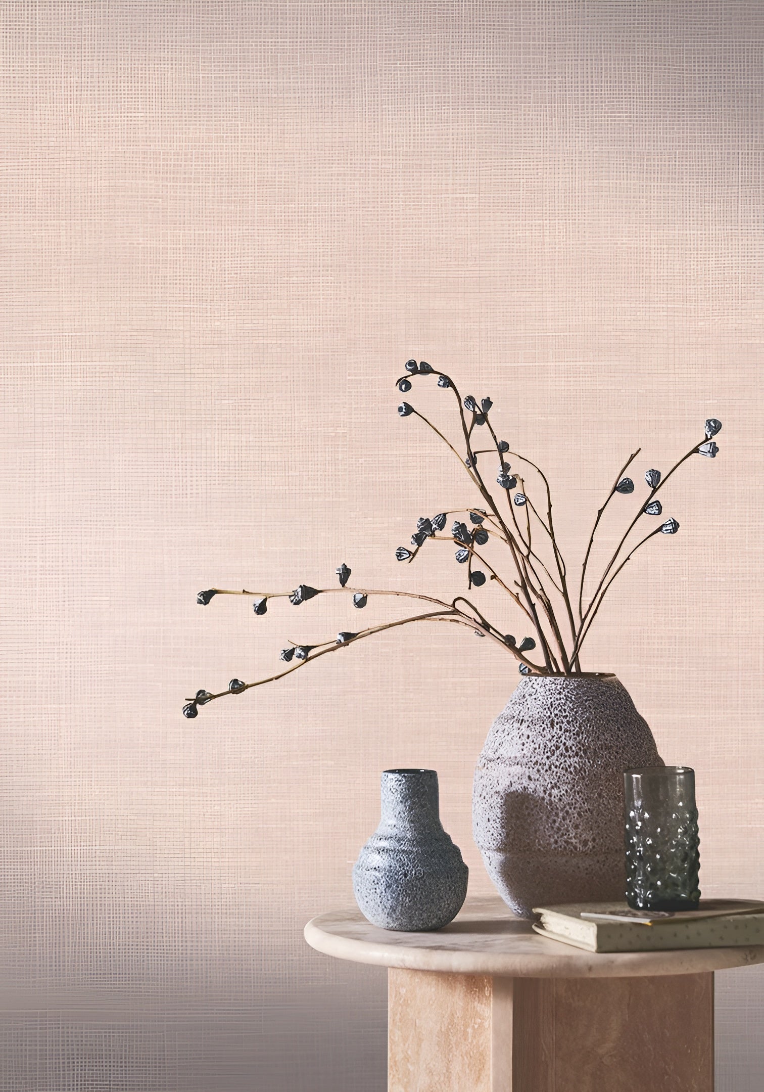 Structural wallpaper resembling linen canvas SHINOK - LAIT DE ROSE light pink