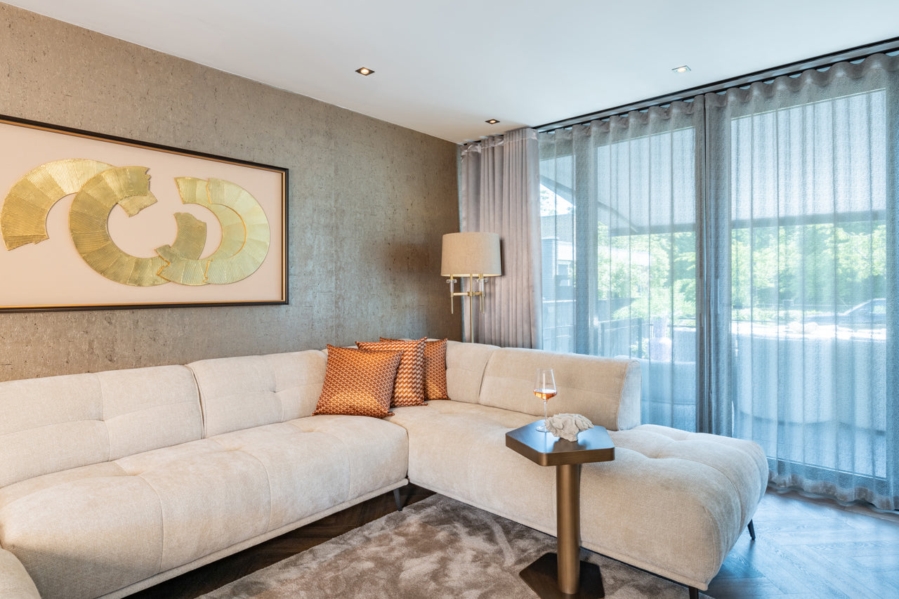 Stojací lampa JOSIE béžový stínidlo se zlatým podstavcem