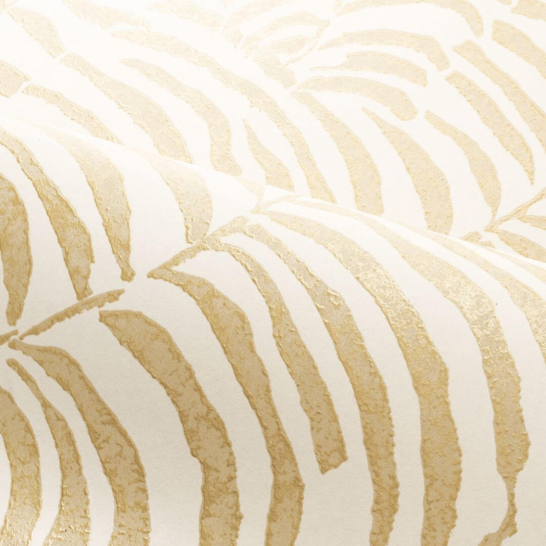 Metallic wallpaper with a plant motif of fern leaves NOBILE - IVORY/GOLD ivory with gold