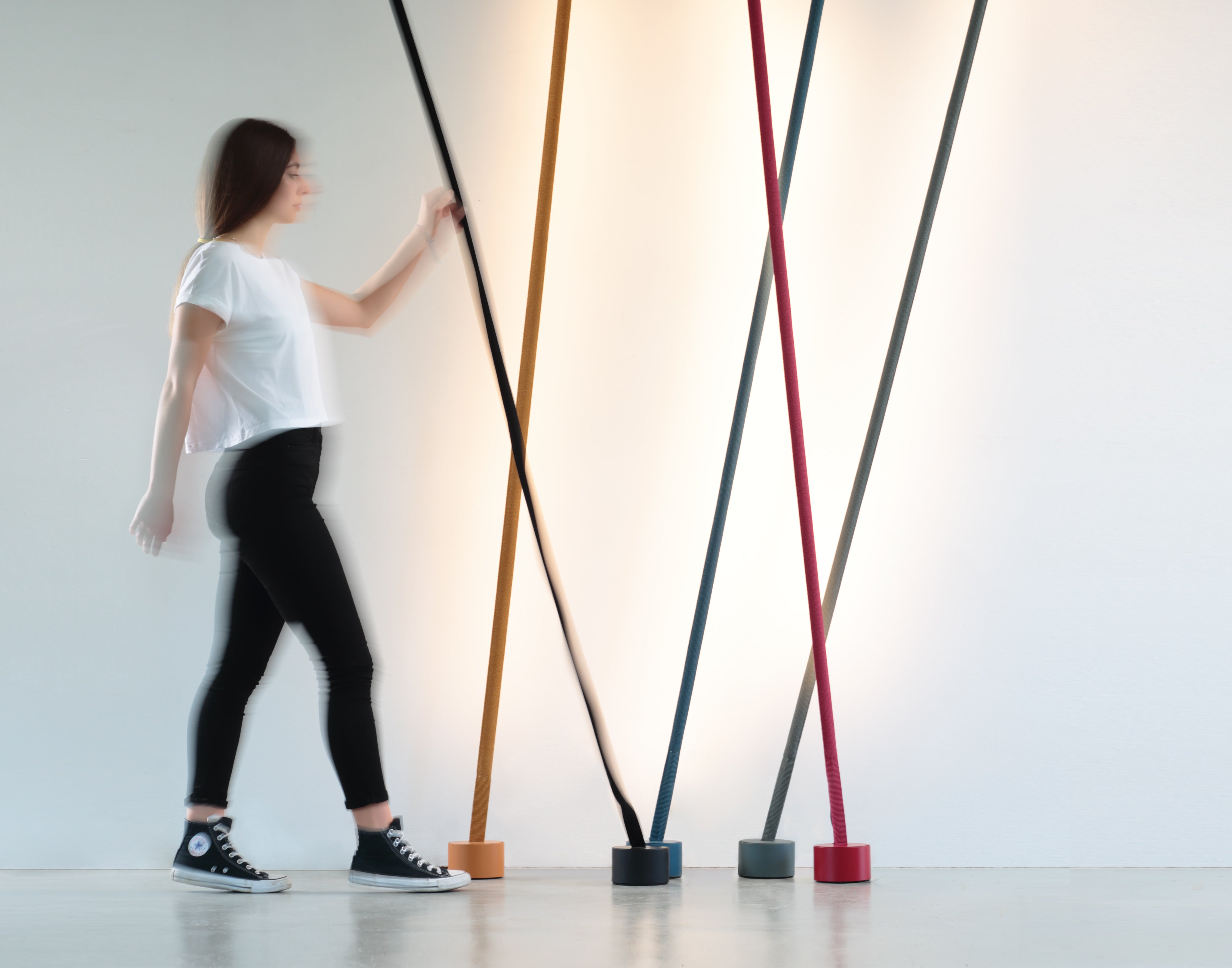 Podlahová lampa ELASTICA žlutá