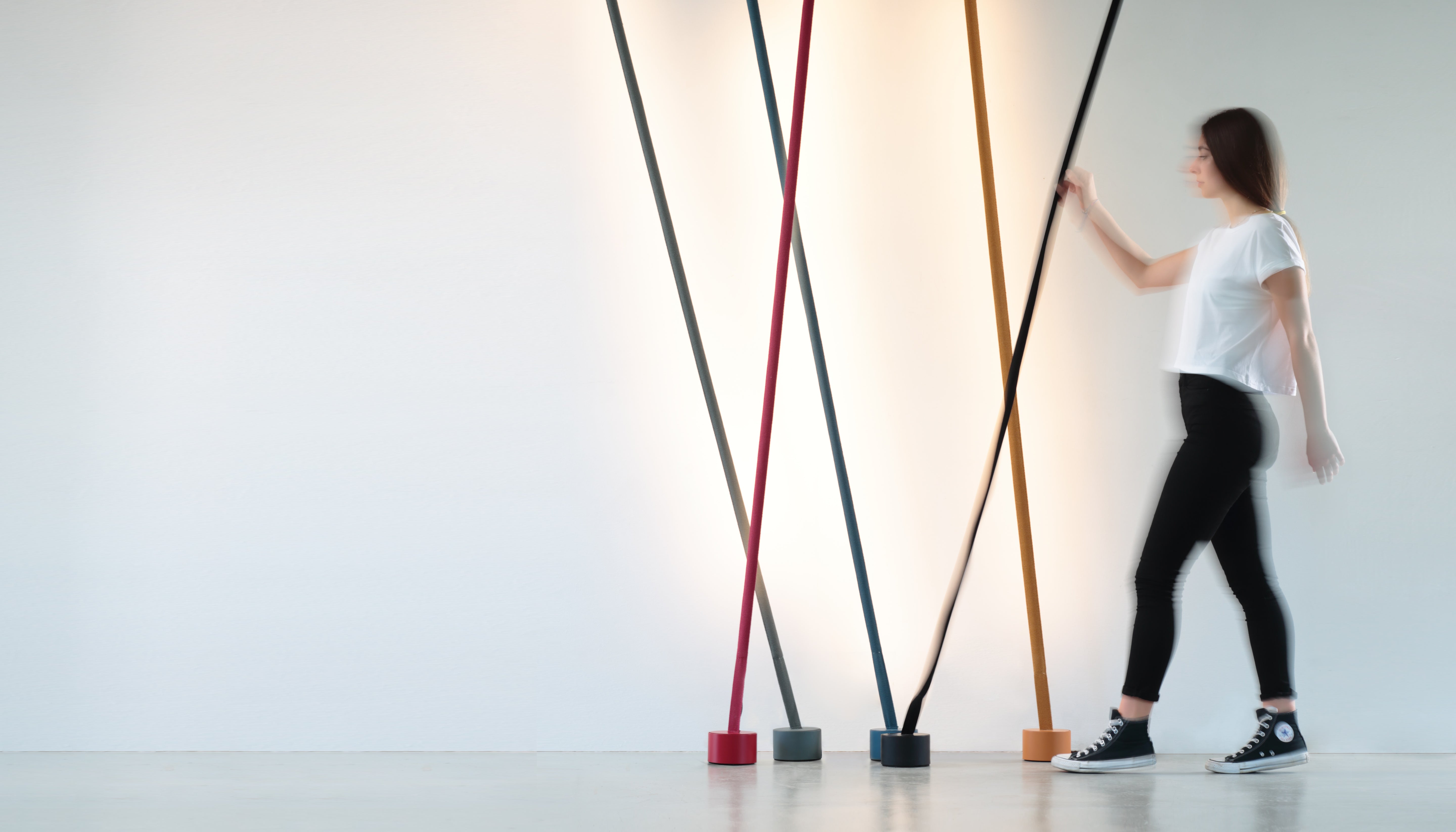 Podlahová lampa ELASTICA žlutá