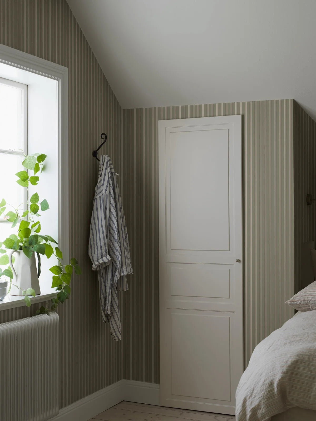 Striped Wallpaper PÄRLRAND Green and White