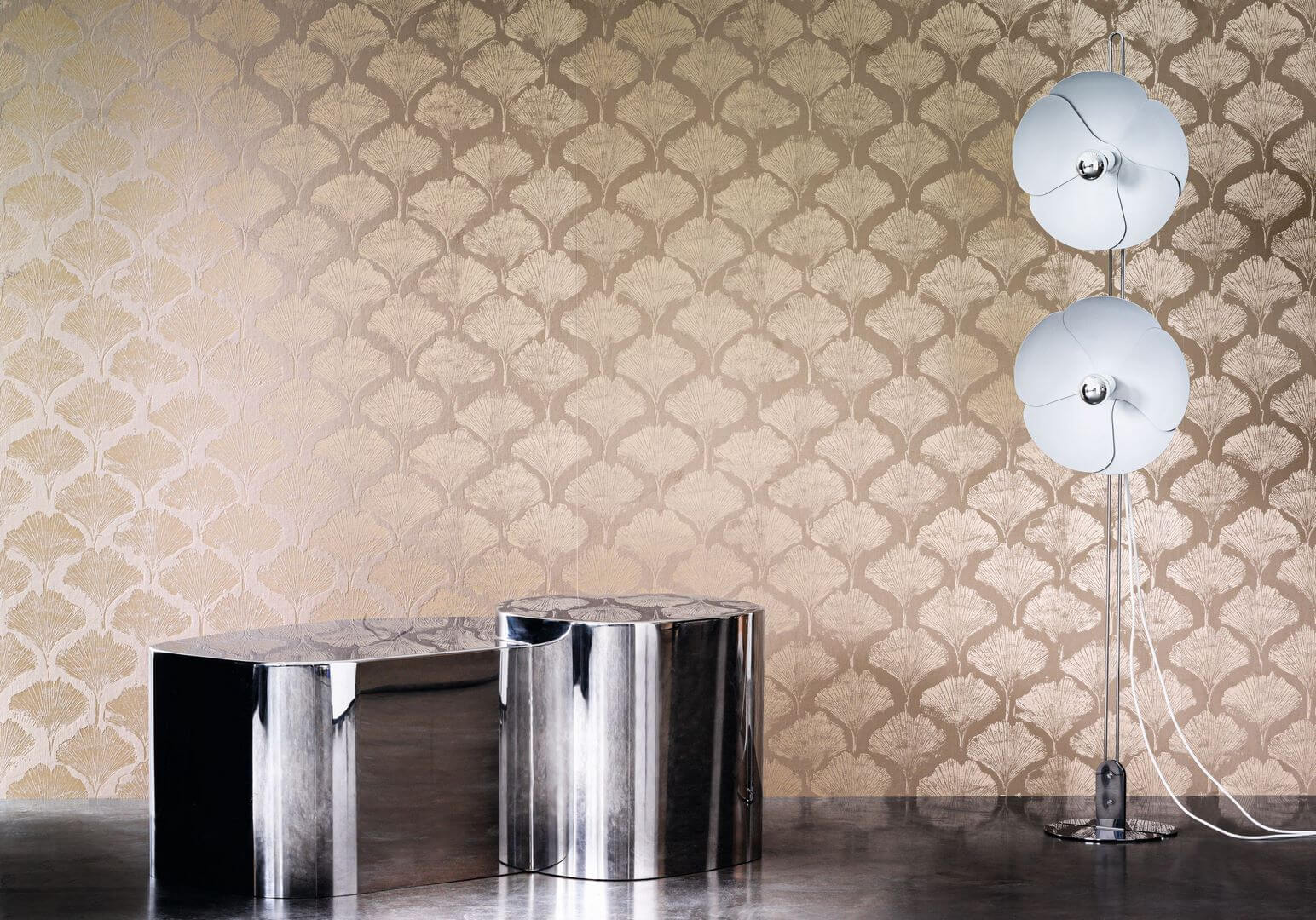 Metallic textile wallpaper with a tree plant motif YINKUO - NOIR DE LUNE black with gold