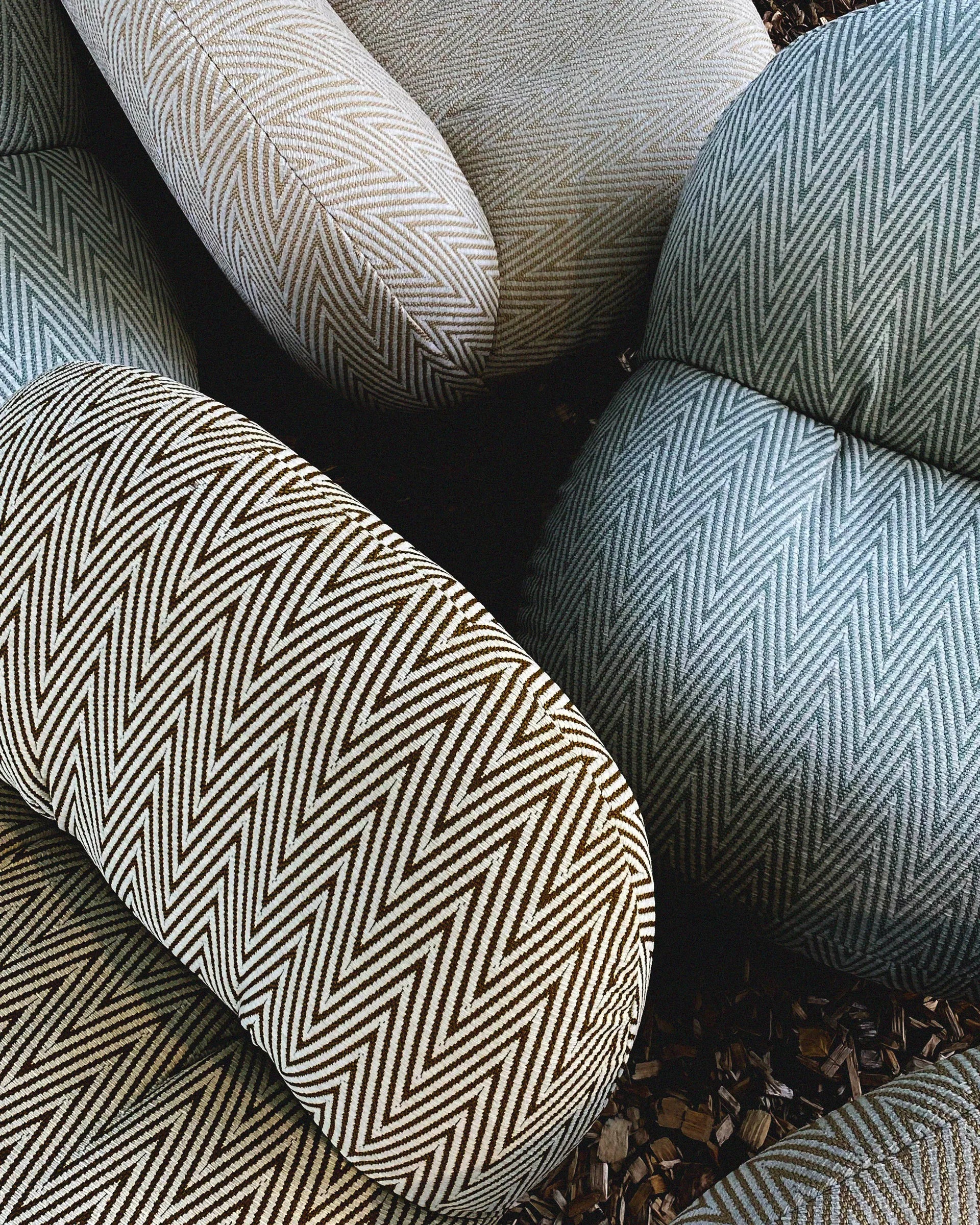 Outdoor armchair with armrests PACHA upholstered with a gold base