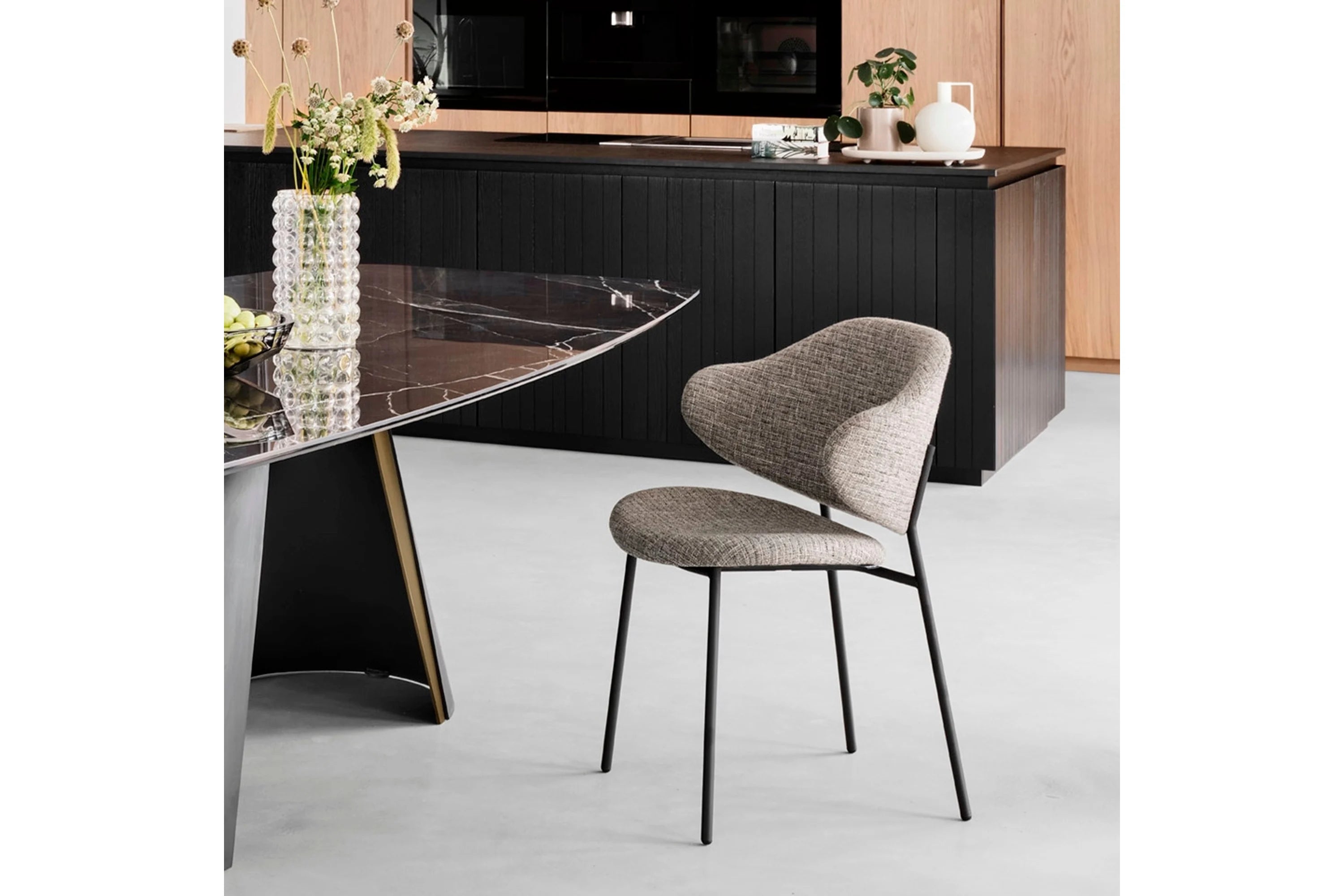 HOLLY upholstered chair with a black wooden base