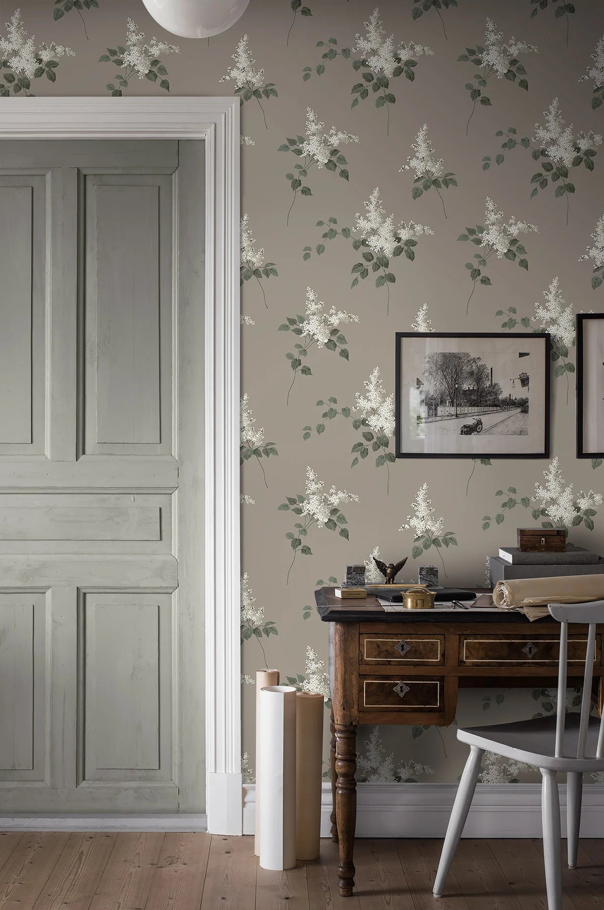 Lilacs Floral Pattern Wallpaper in Brown and White