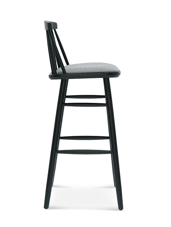 Hoker BST-5910 bukové dřevo