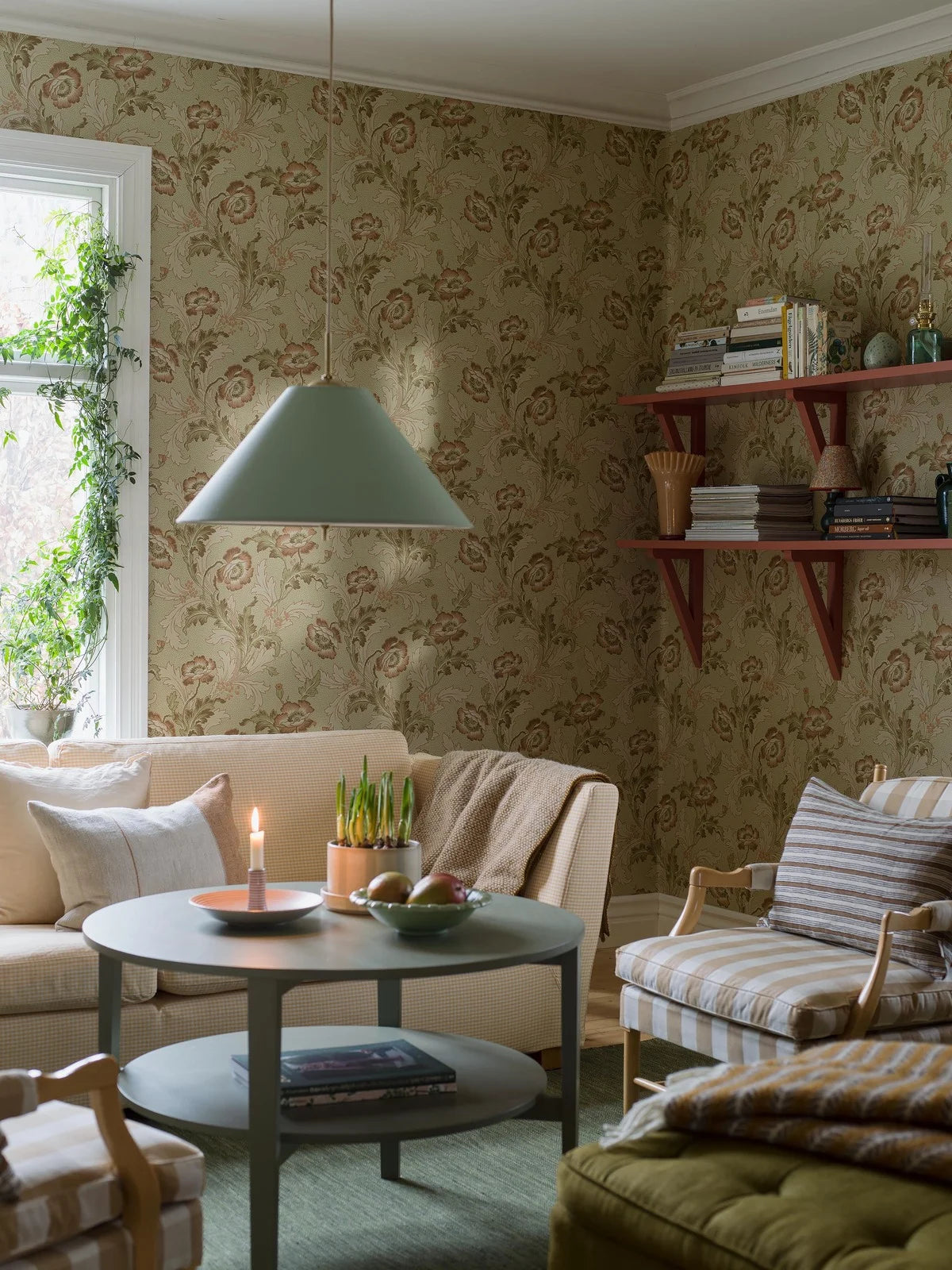 Papírová flizelinová tapeta s rostlinným vzorem GÖTEBORG béžová se zelenou