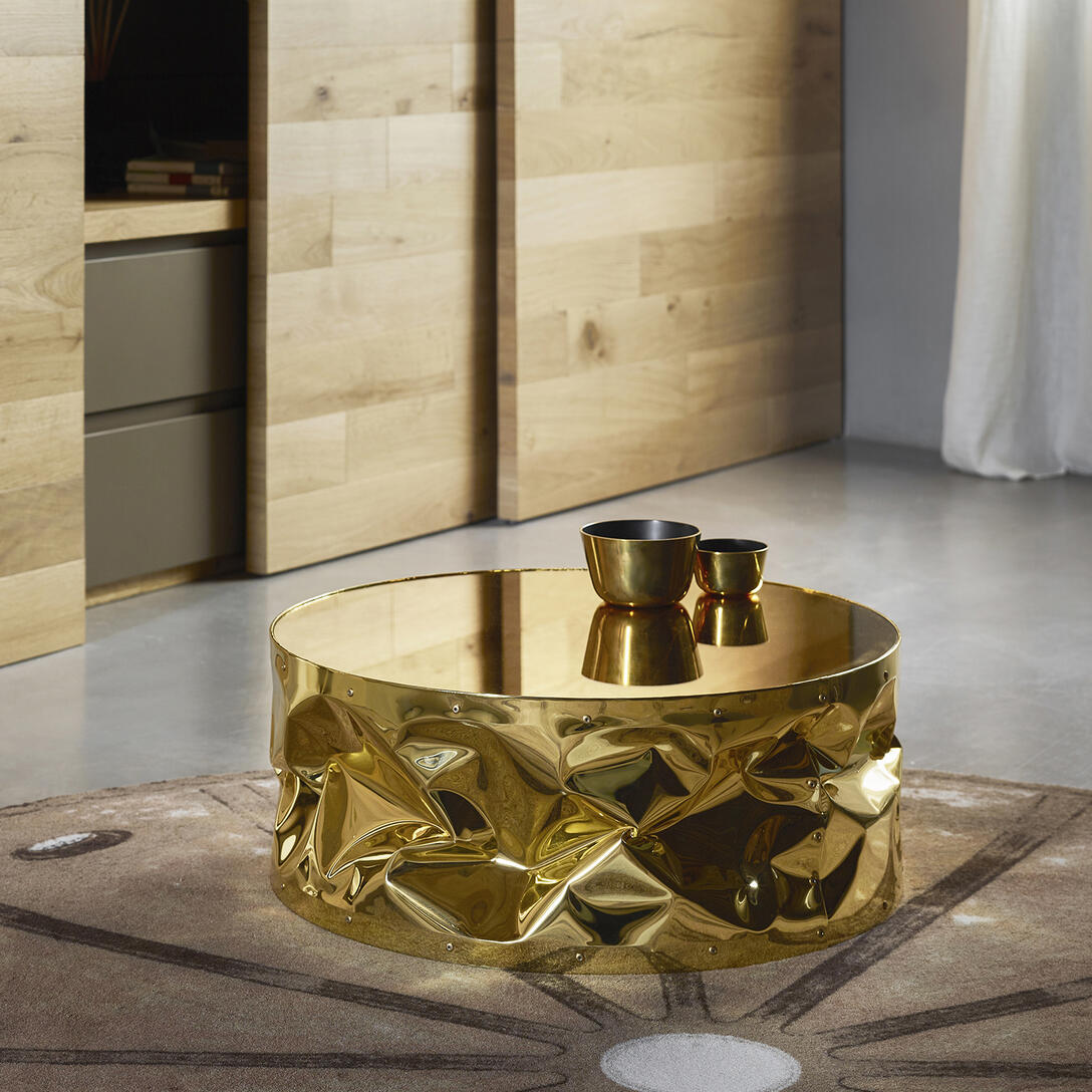 Zlatý konferenční stolek TAB.ULONE