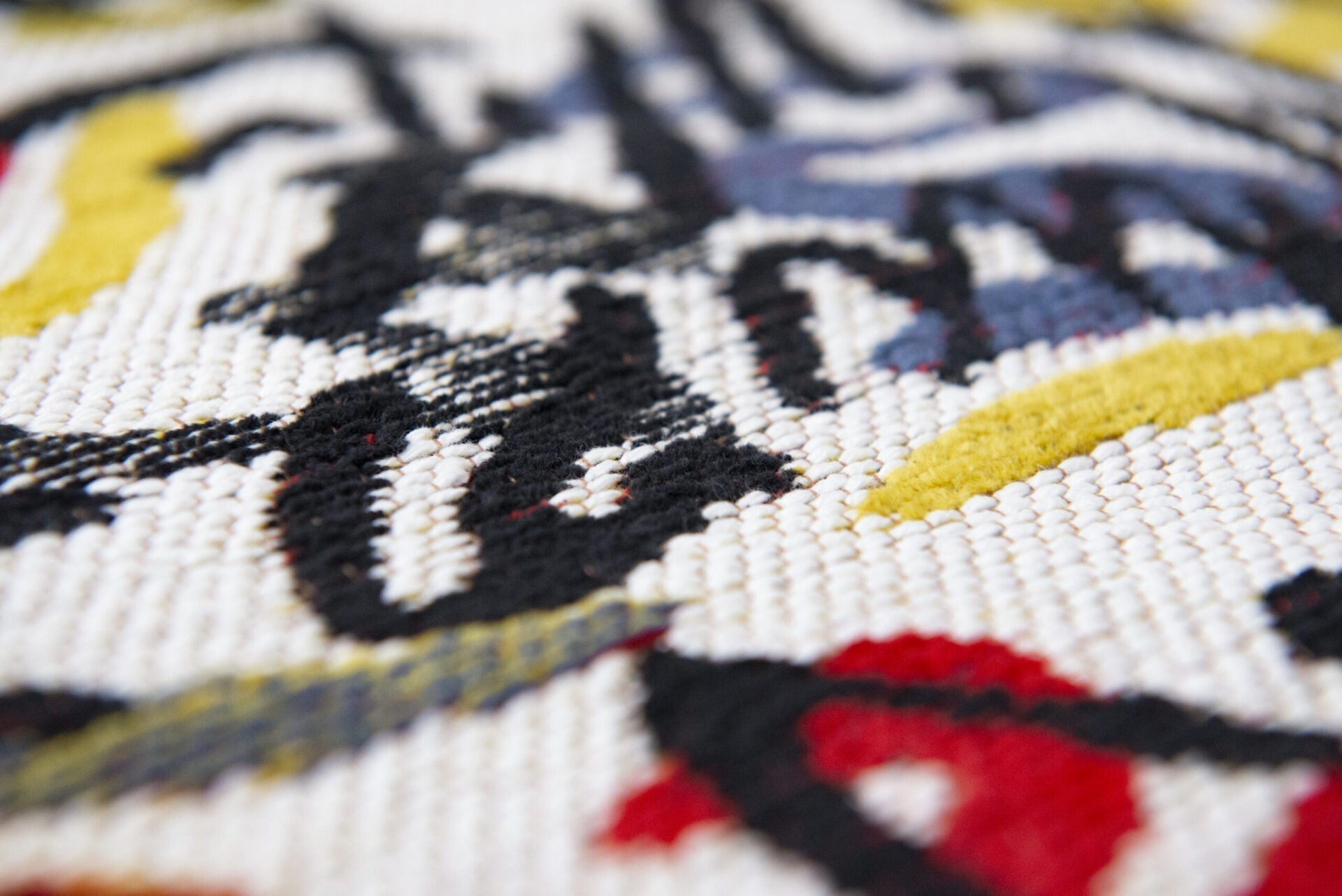 Kulatý koberec GRAFITTO STREET GRAPH abstraktní vzor