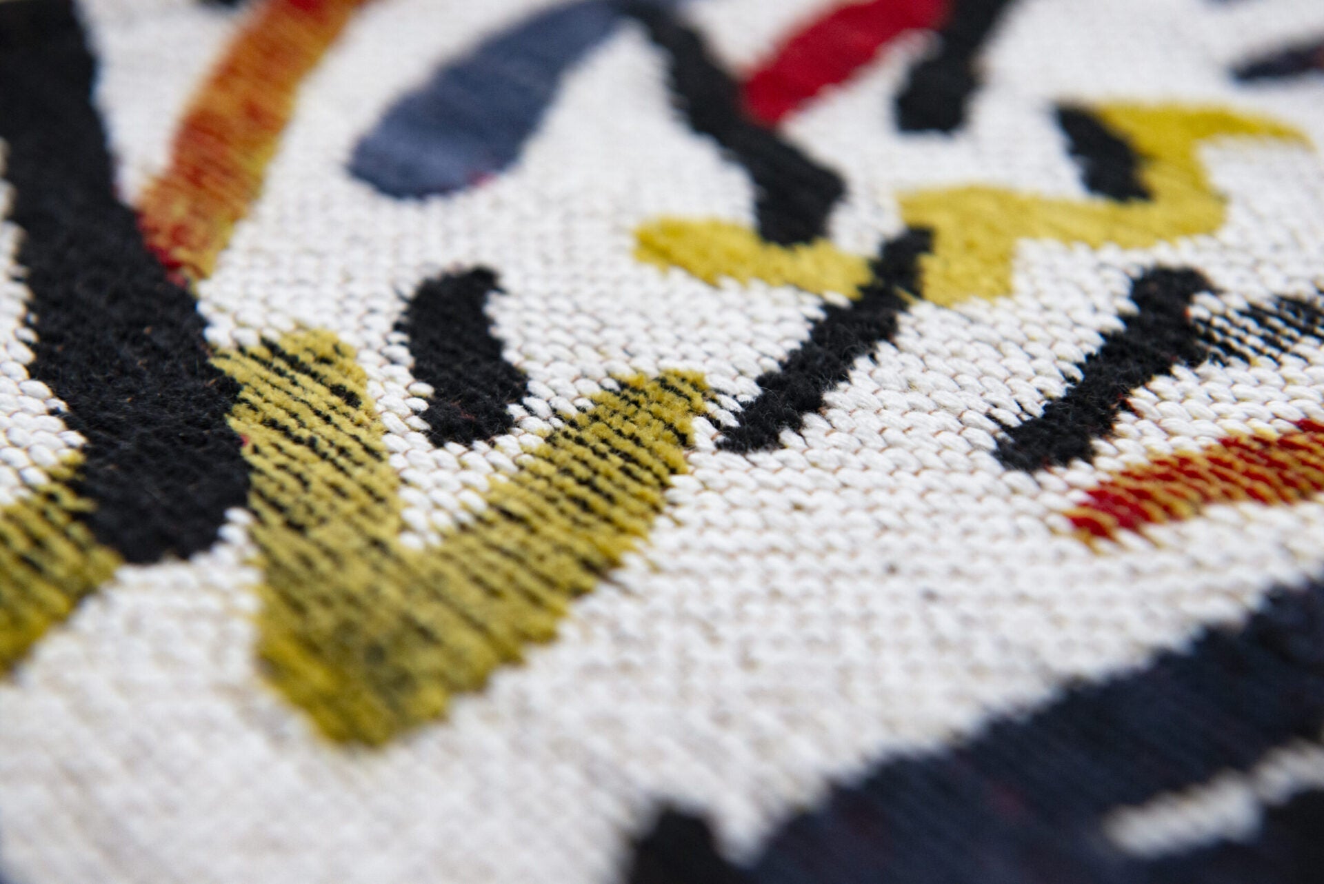 Kulatý koberec GRAFITTO STREET GRAPH abstraktní vzor