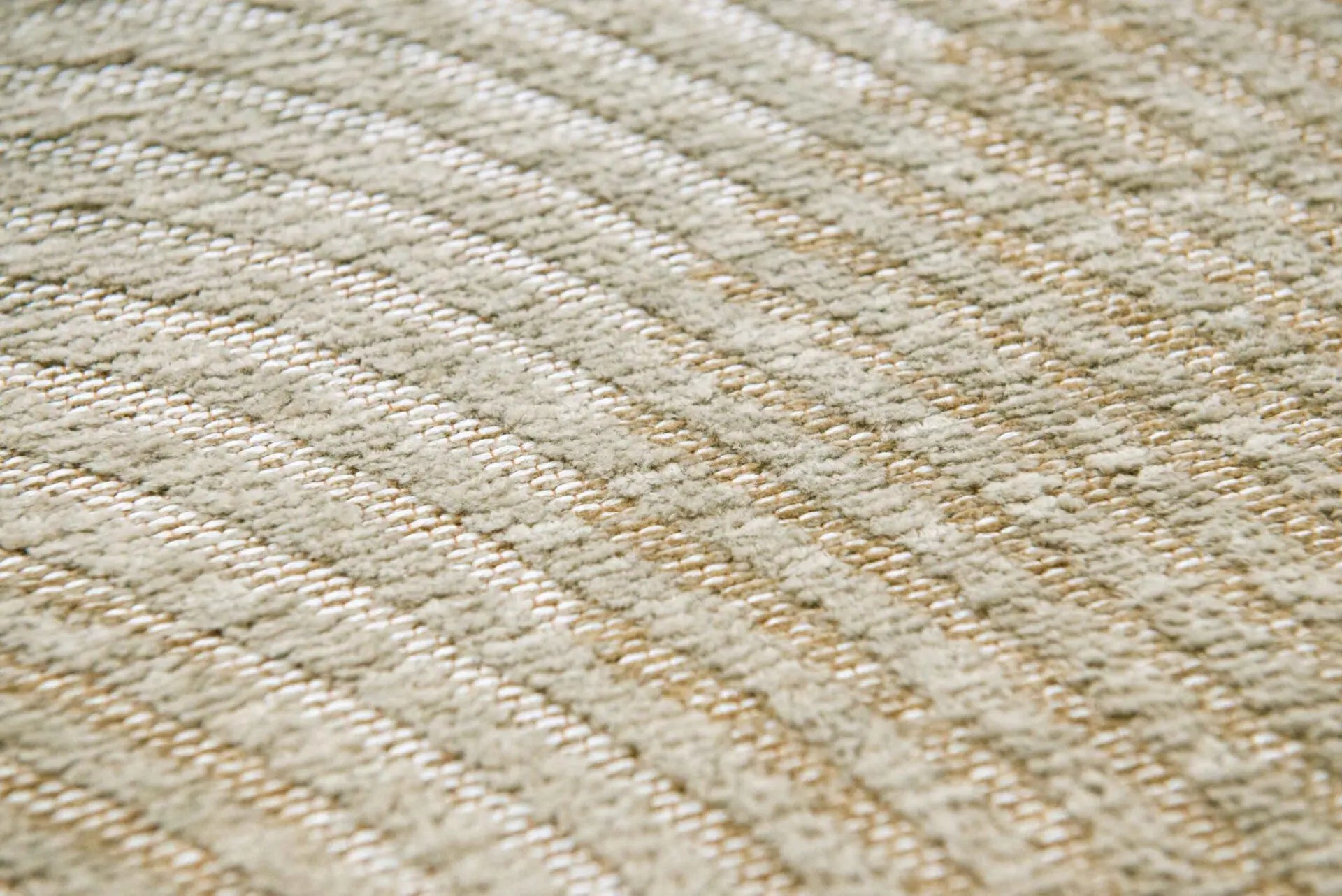 Oval Rug CORAL SHELL BEIGE beige with white