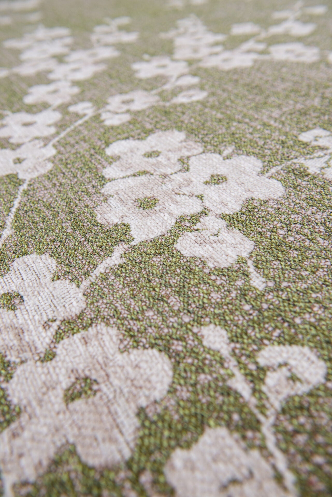 Round rug Sakura Wet Garden green