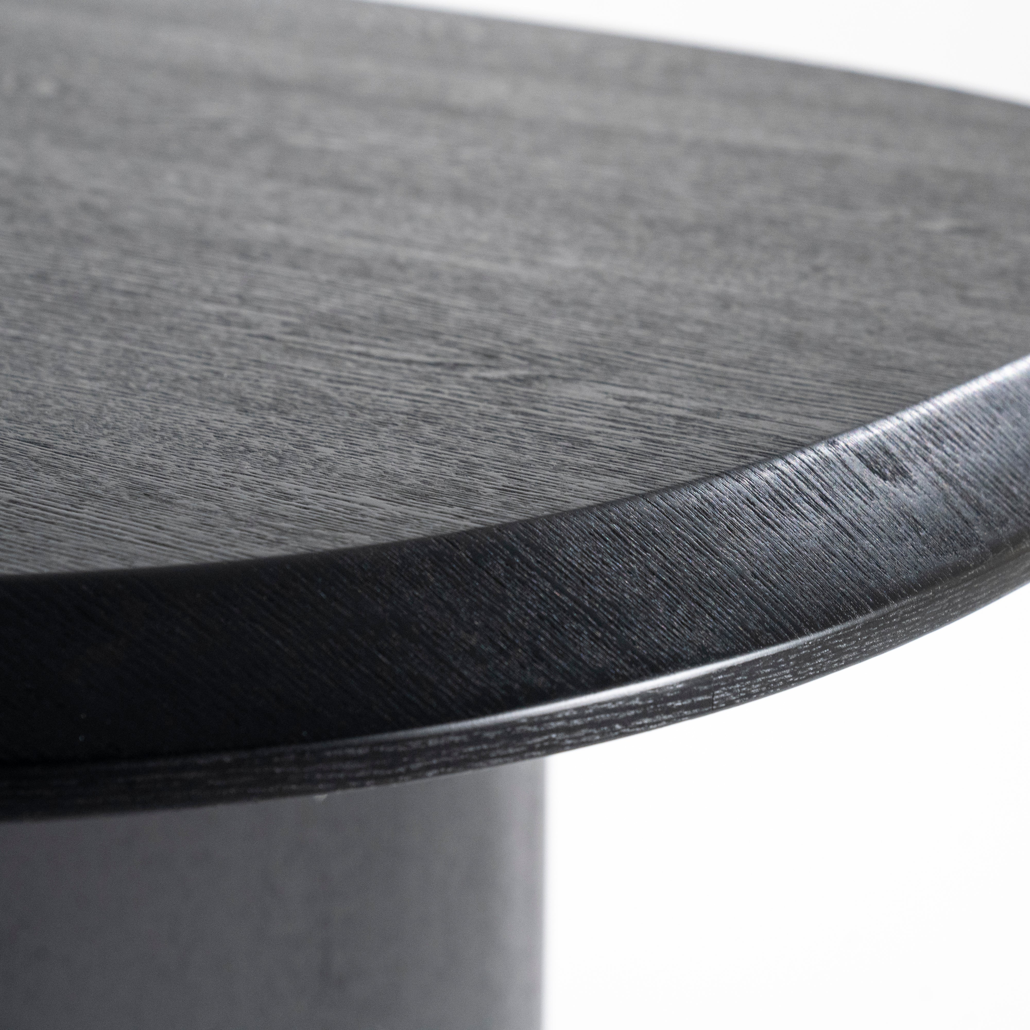 Stůl WALTER černý dubový dýhovaný