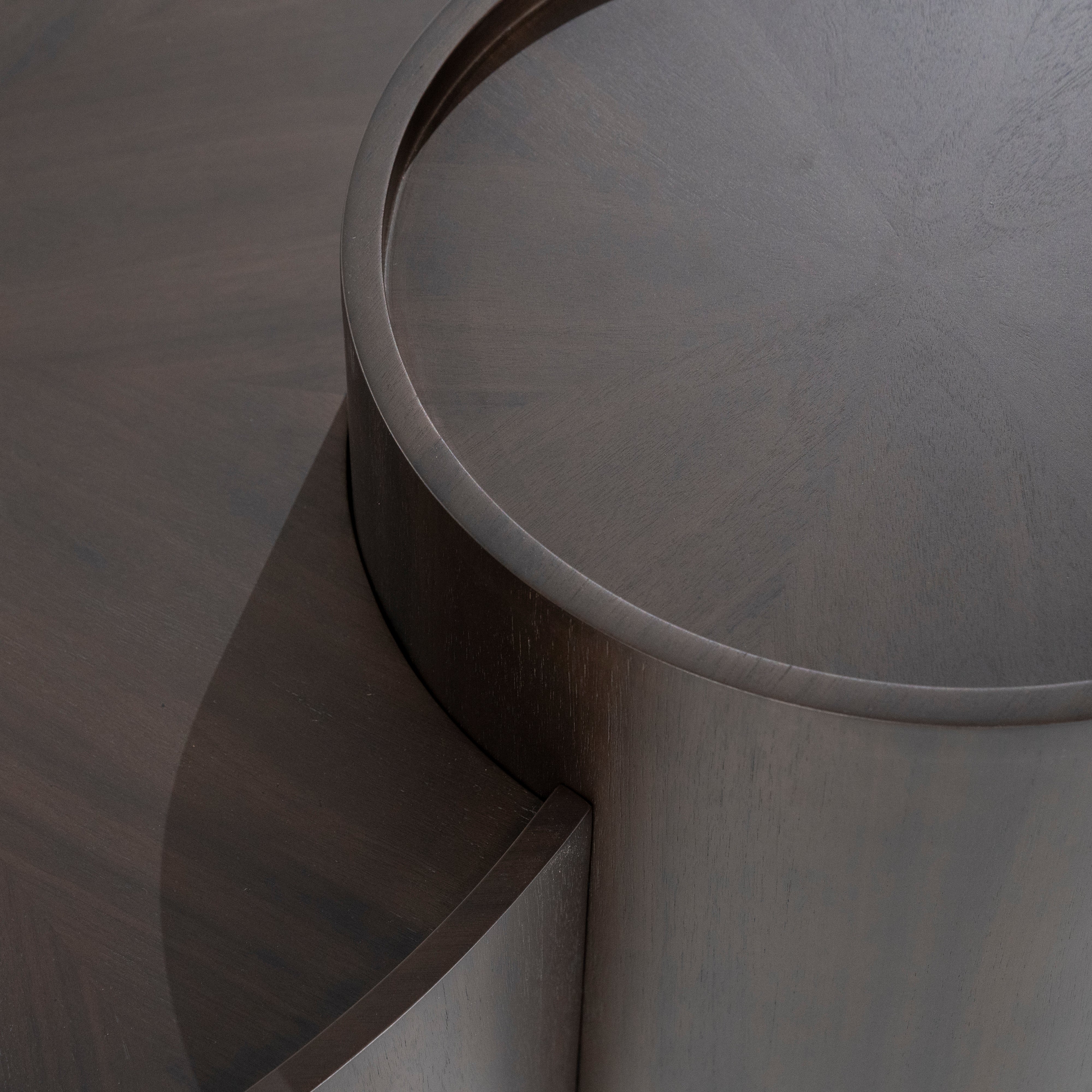 MAX walnut veneer coffee table set