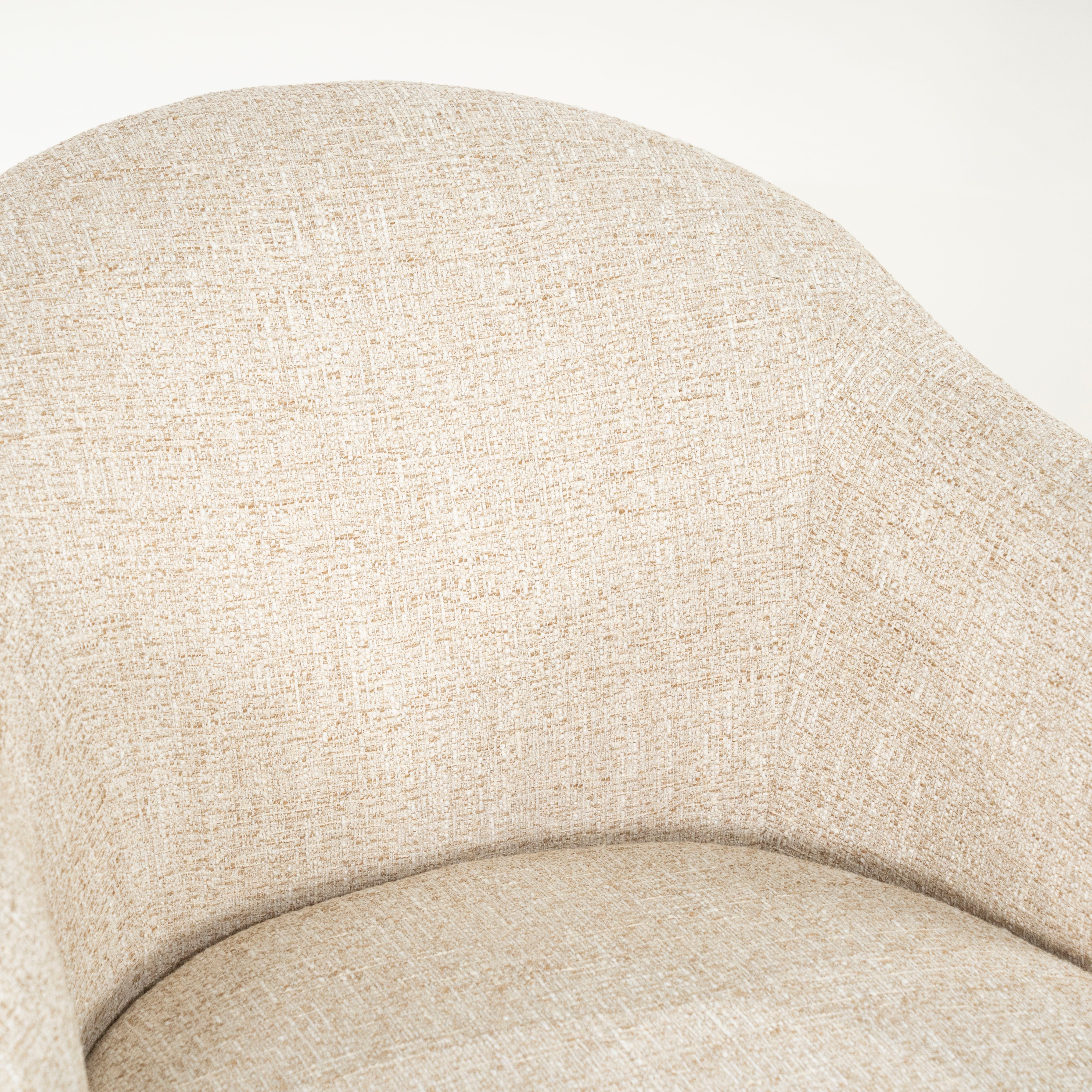 Otáčecí křeslo CONNOR světle béžové s černým podstavcem