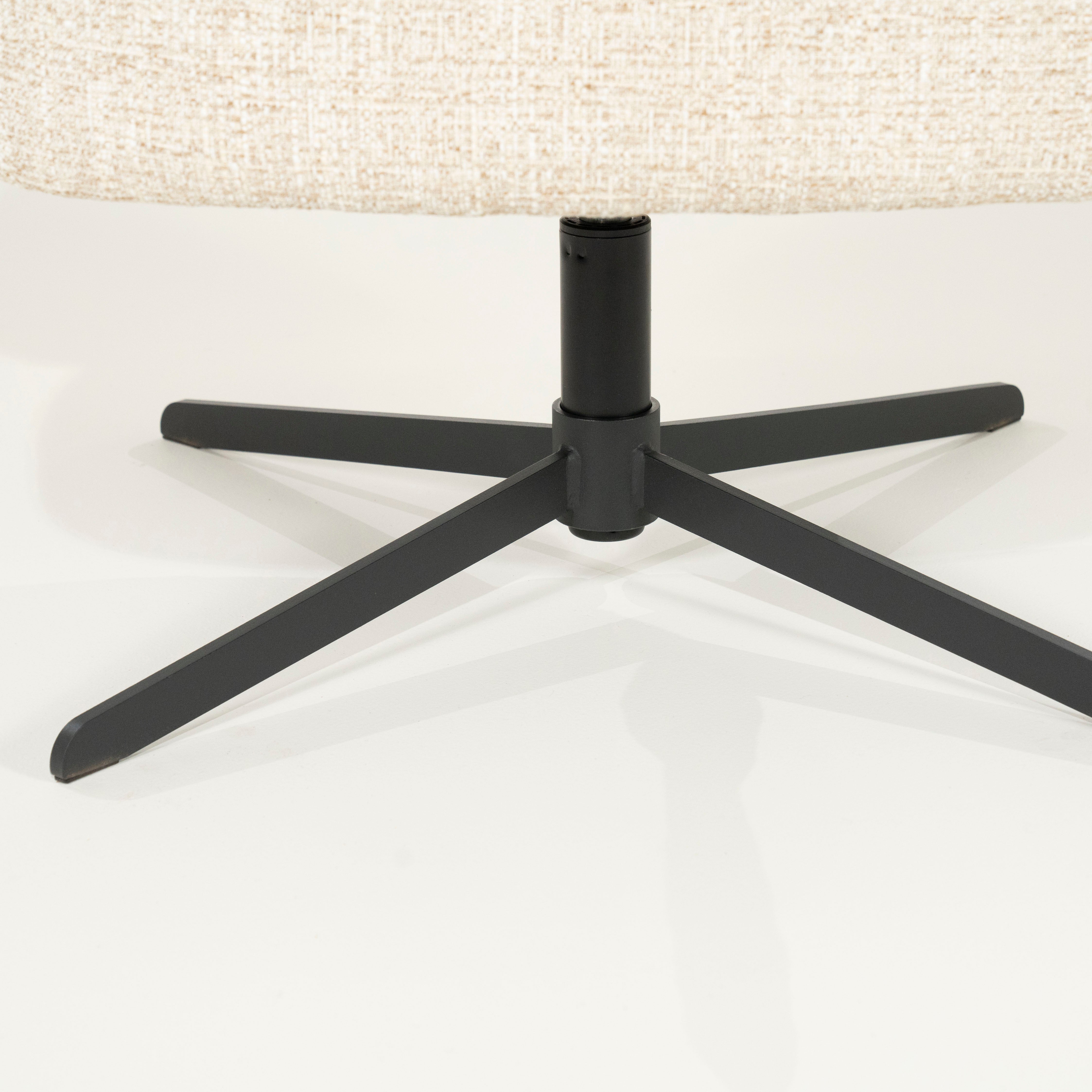 Otáčecí křeslo CONNOR světle béžové s černým podstavcem