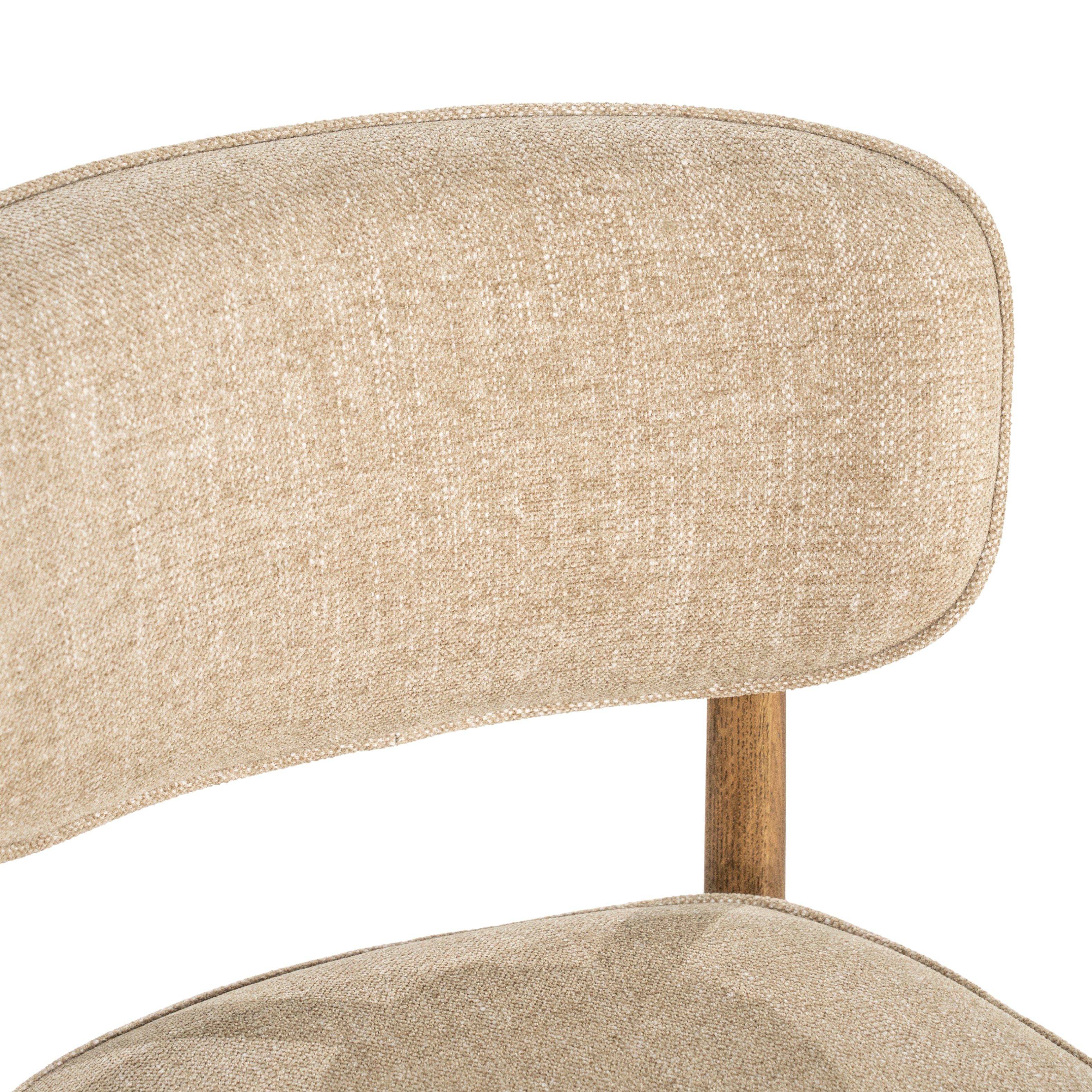 RUNE Chair in Beige with Oak Base