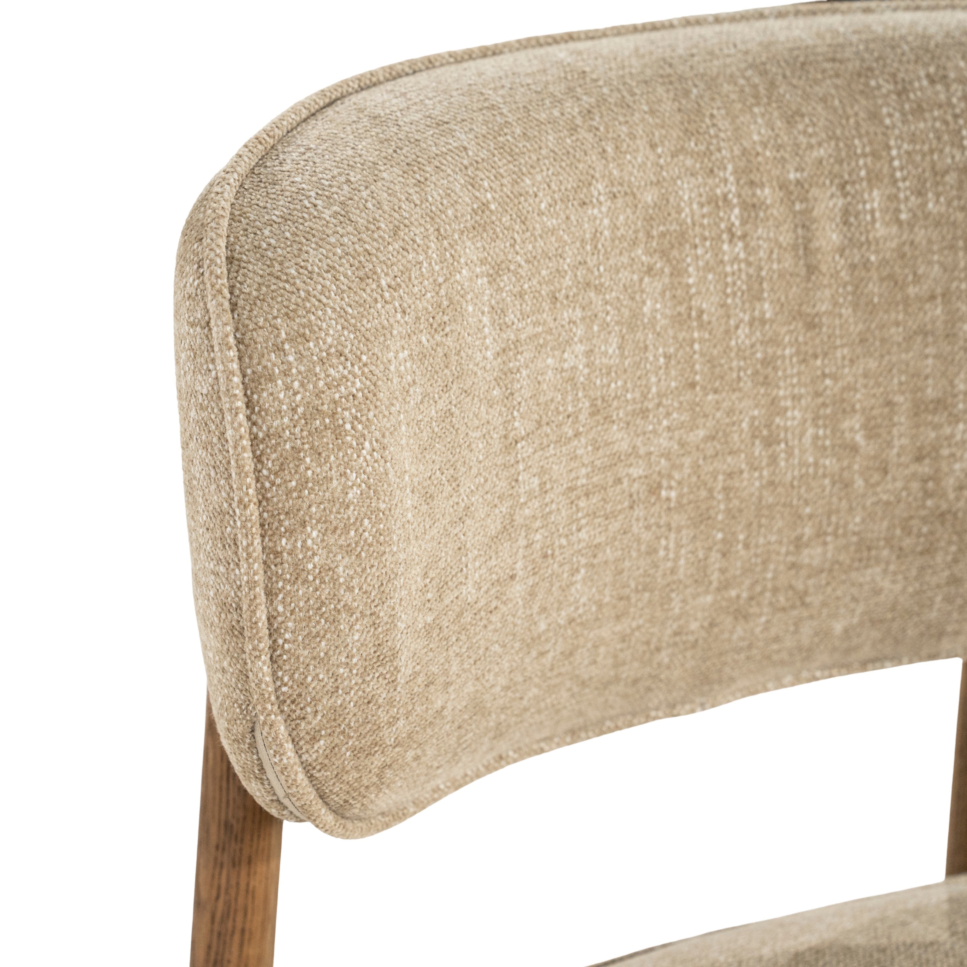RUNE Chair in Beige with Oak Base