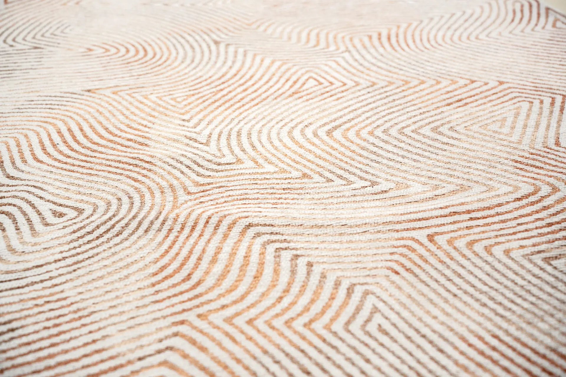Oválný koberec CORAL INDIAN SAND oranžový s béžovou