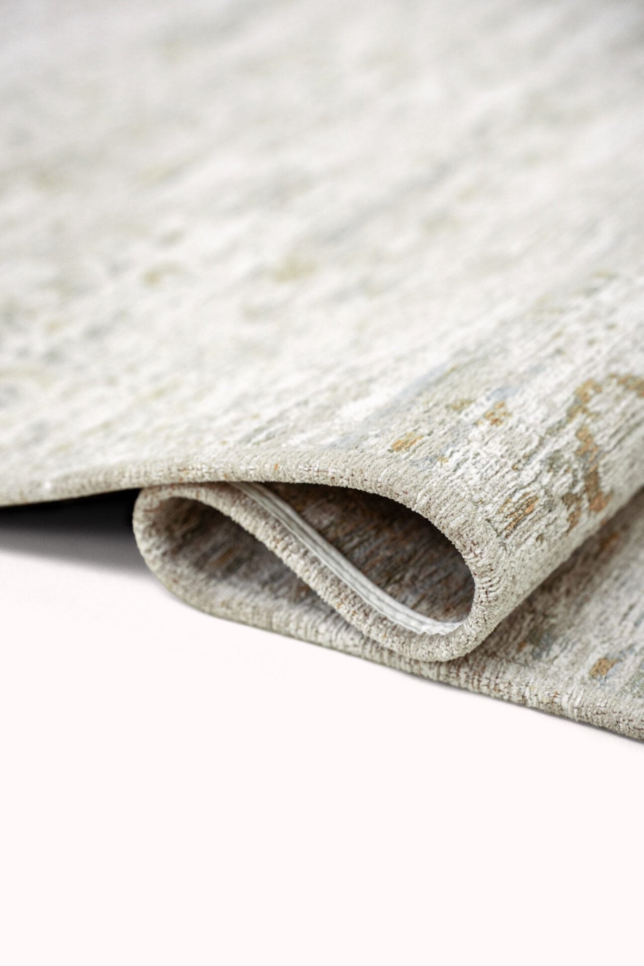 Carpet Ushak Yeniki Light light gray