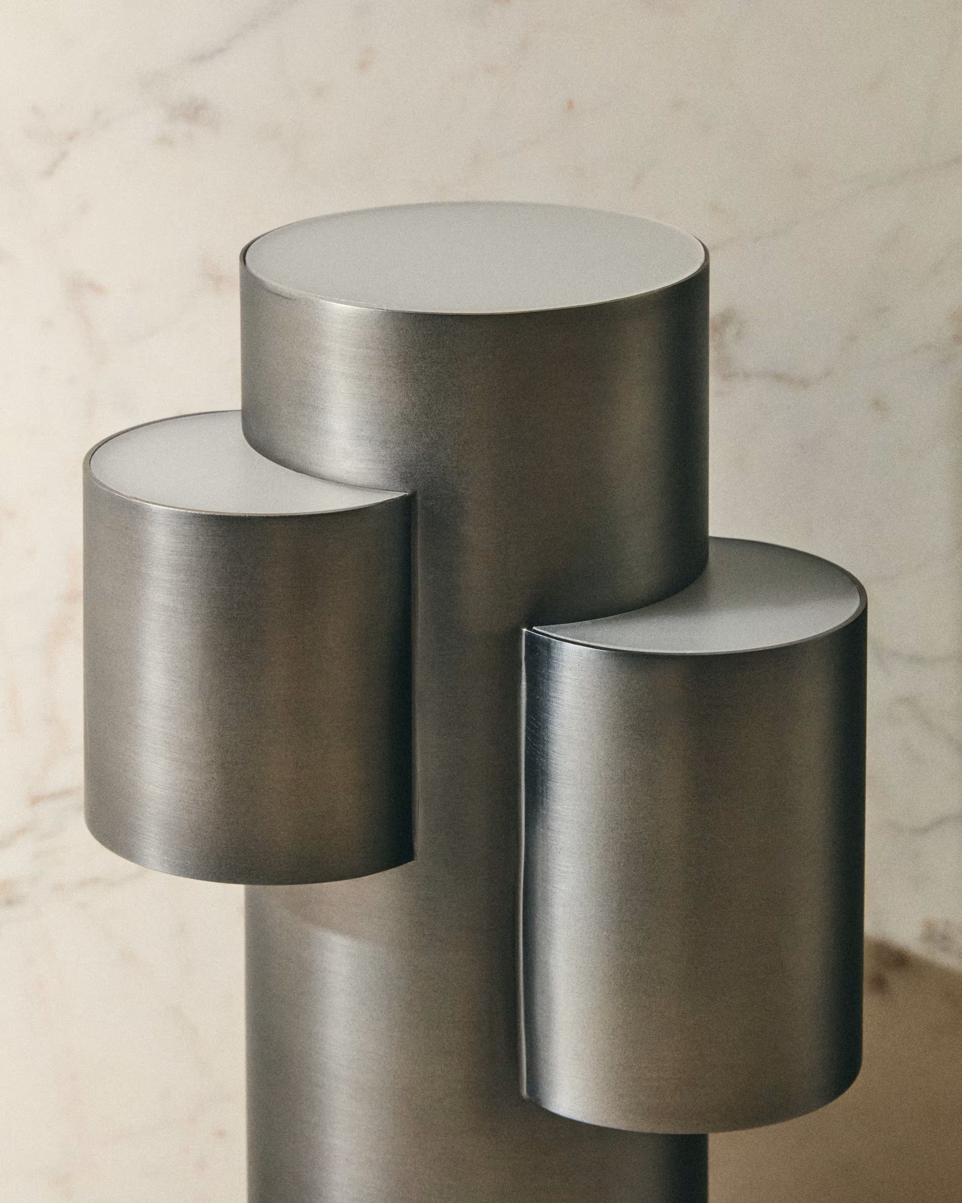 Přenosná lampa ADRINA tmavě šedý kartáčovaný kov