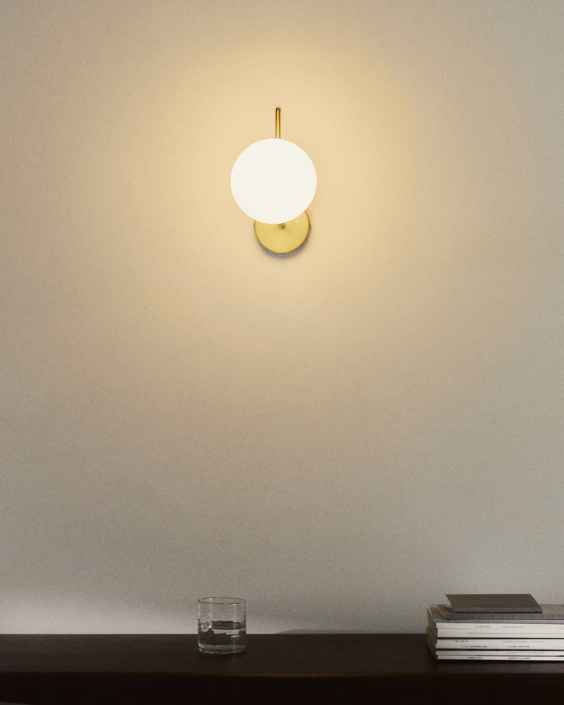 Nástěnná lampa BRISIA kartáčovaný mosaz