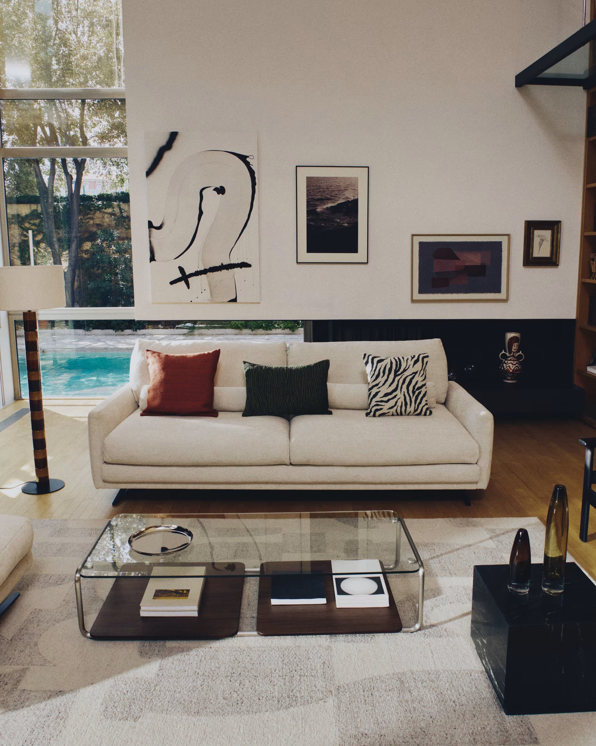 3-seater Sofa VELIRO beige with black base