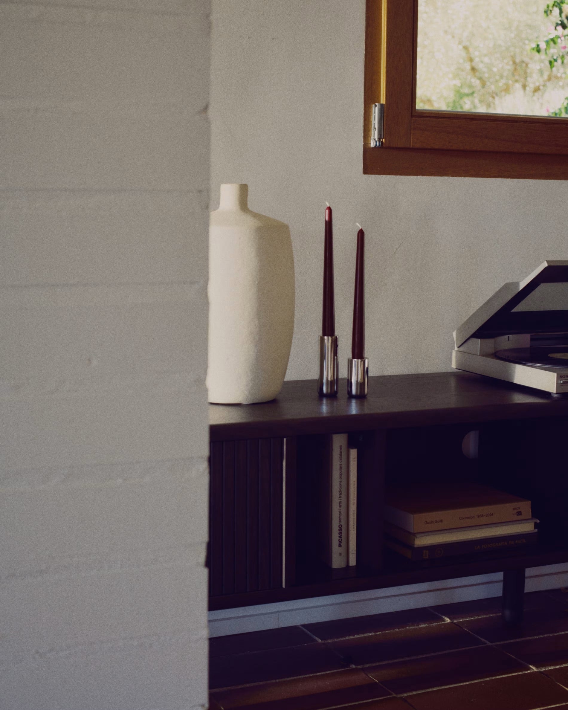 Televizní stolek MAILEN tmavá jasanová dýha