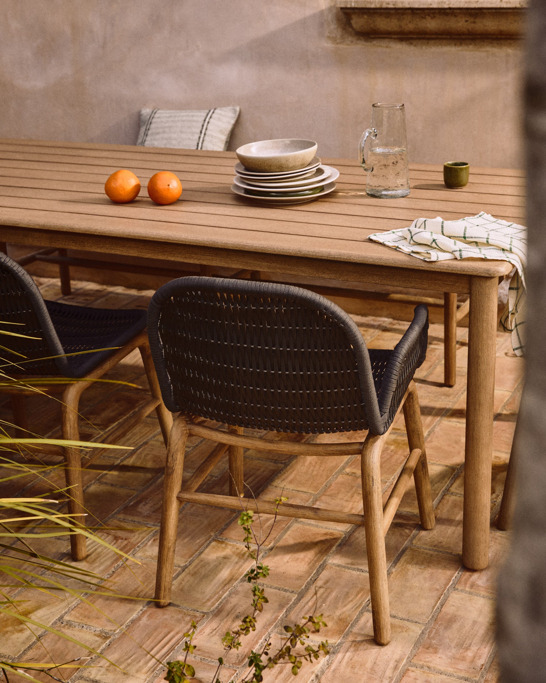 Zahradní křeslo s opěrkami ALIPA tmavě šedé