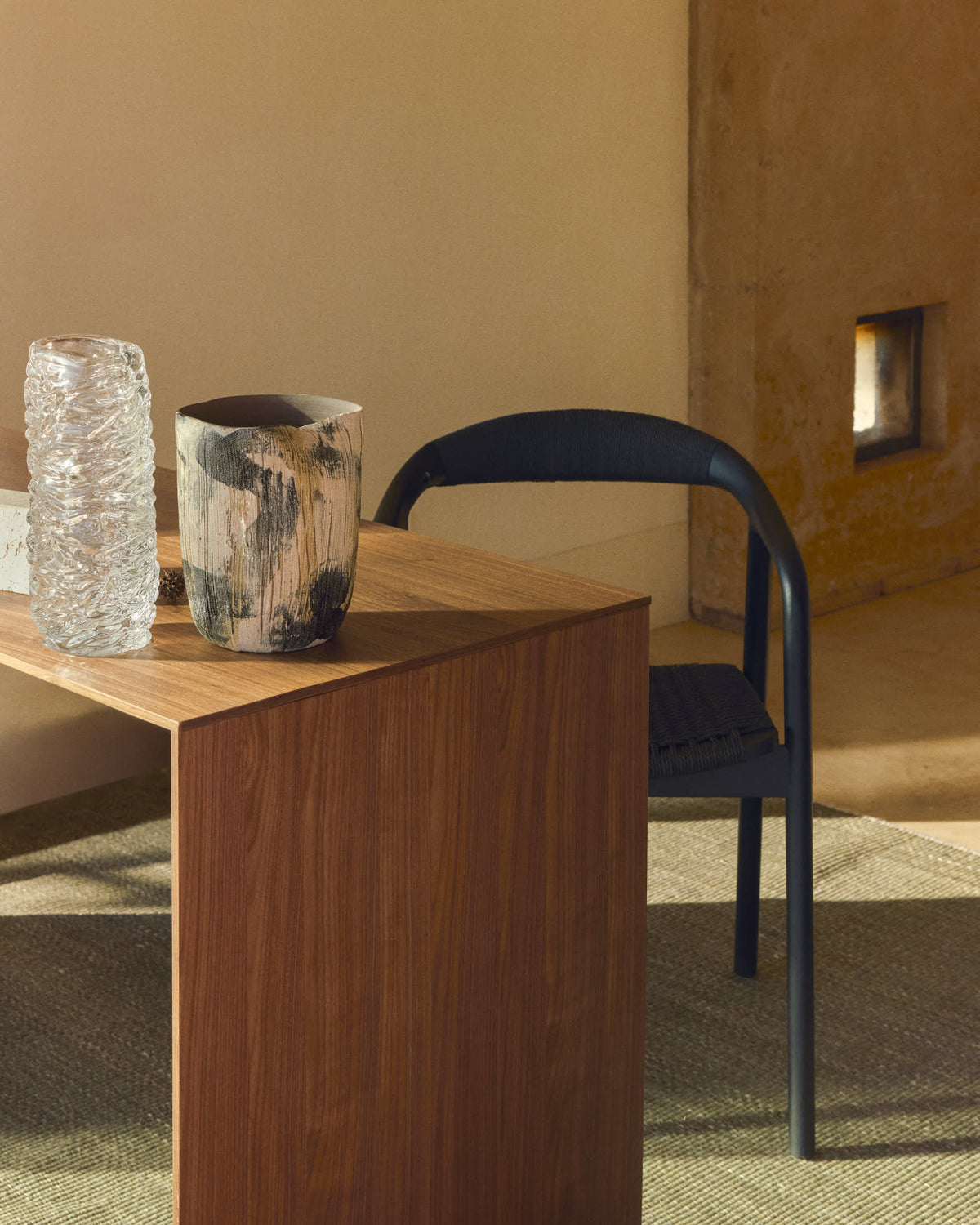 Wazon DIRVA brązowy ceramiczny – ujęcie 4