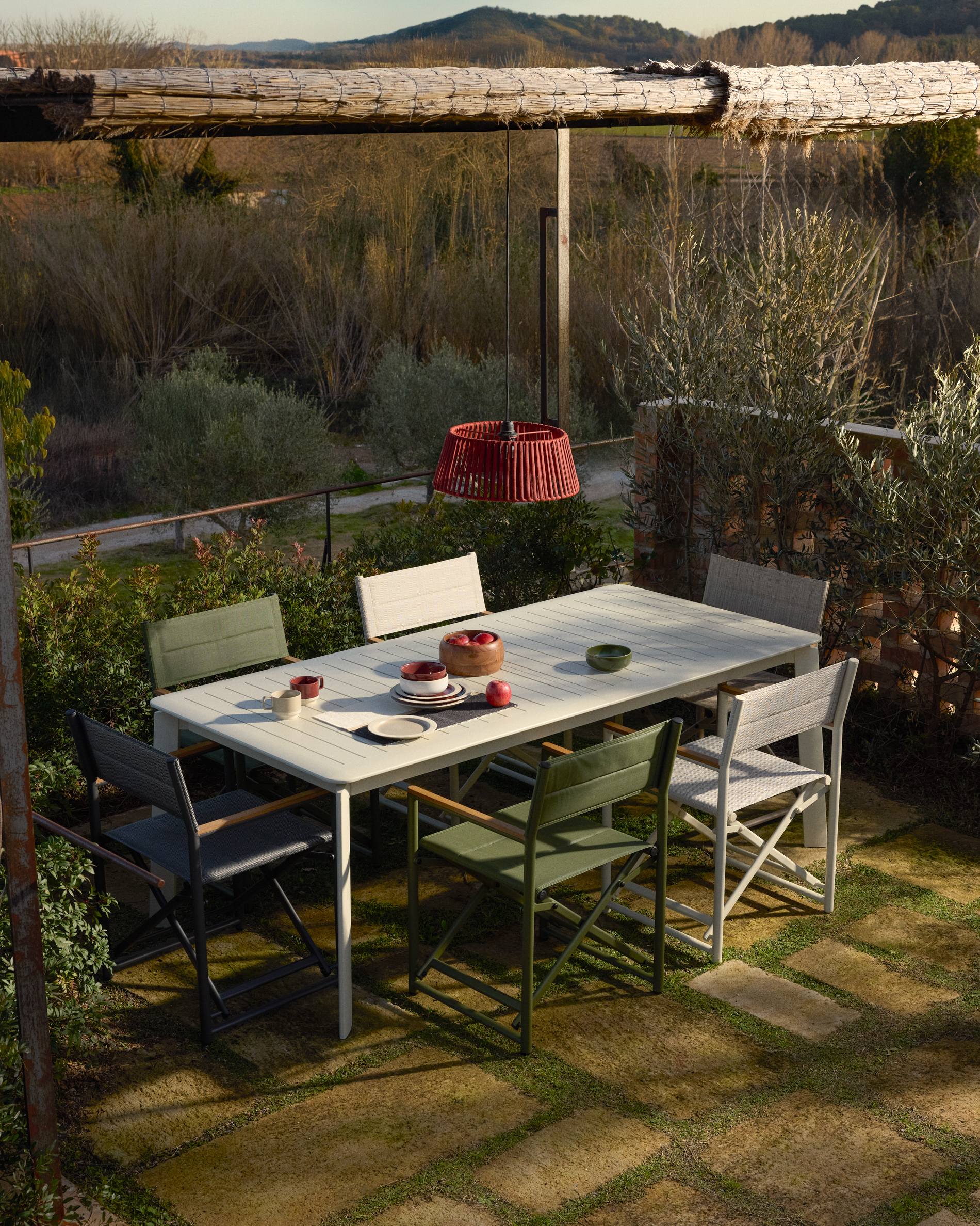 TISNO Folding Garden Chair in Graphite