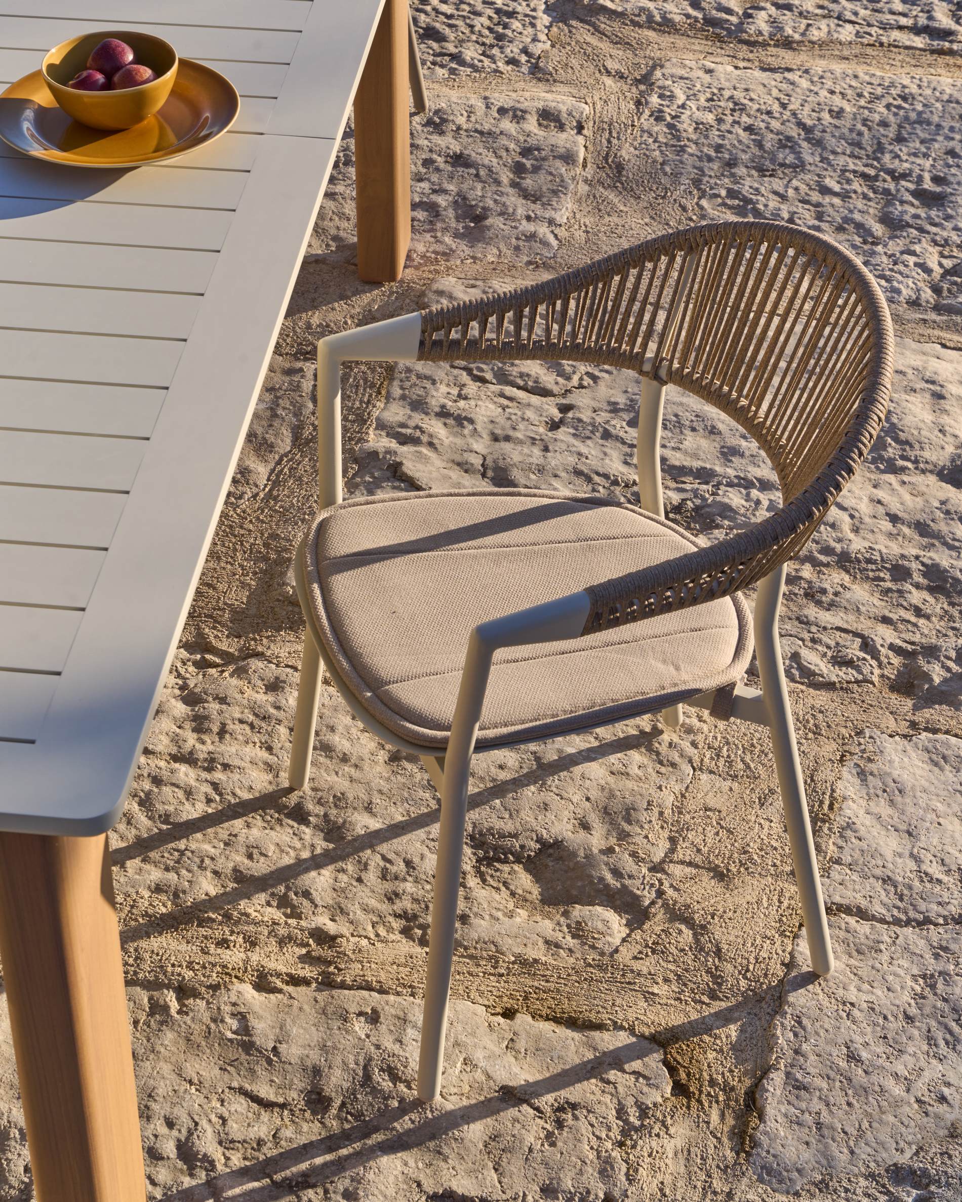 ALIMIA ecru garden chair