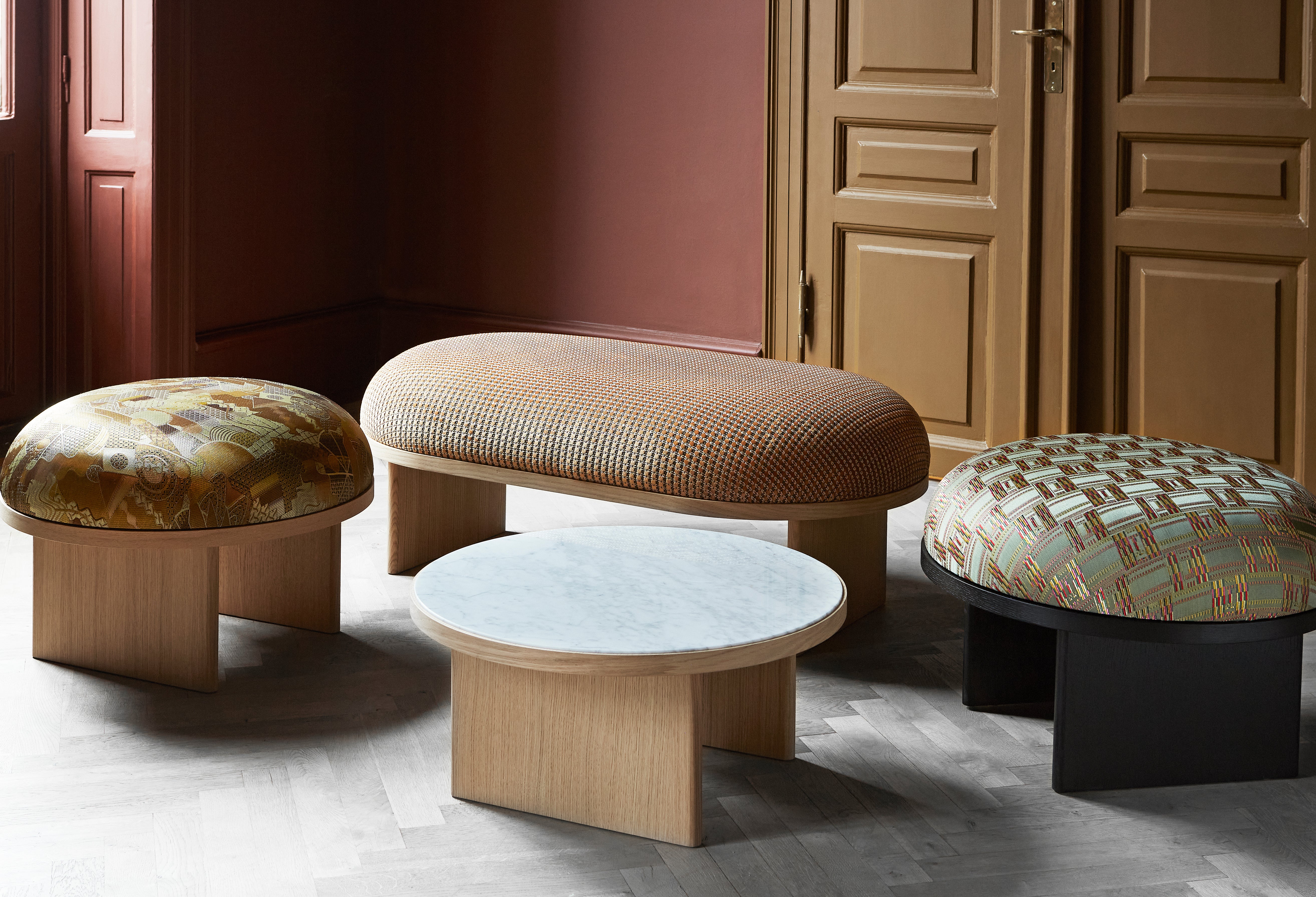 ANZA coffee table oak veneer with white marble