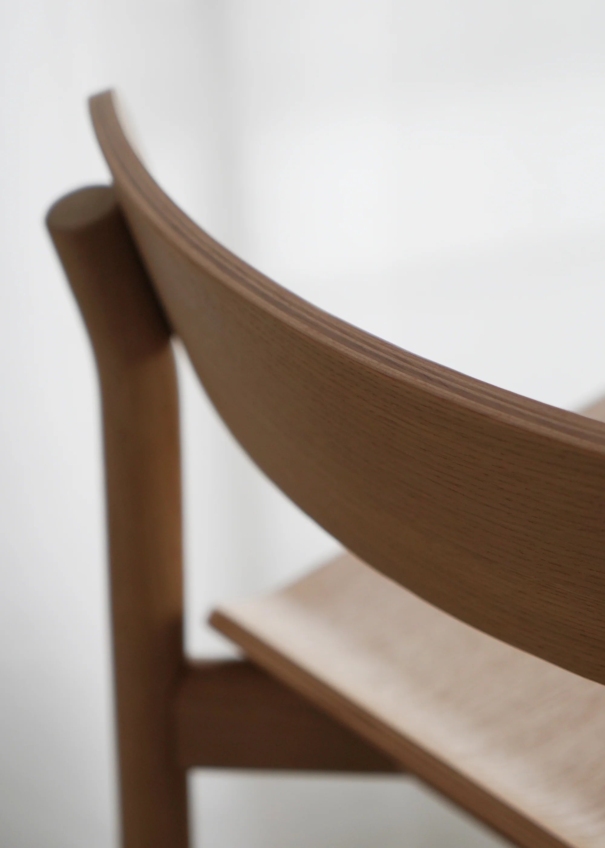 ARCHE stool black oak wood