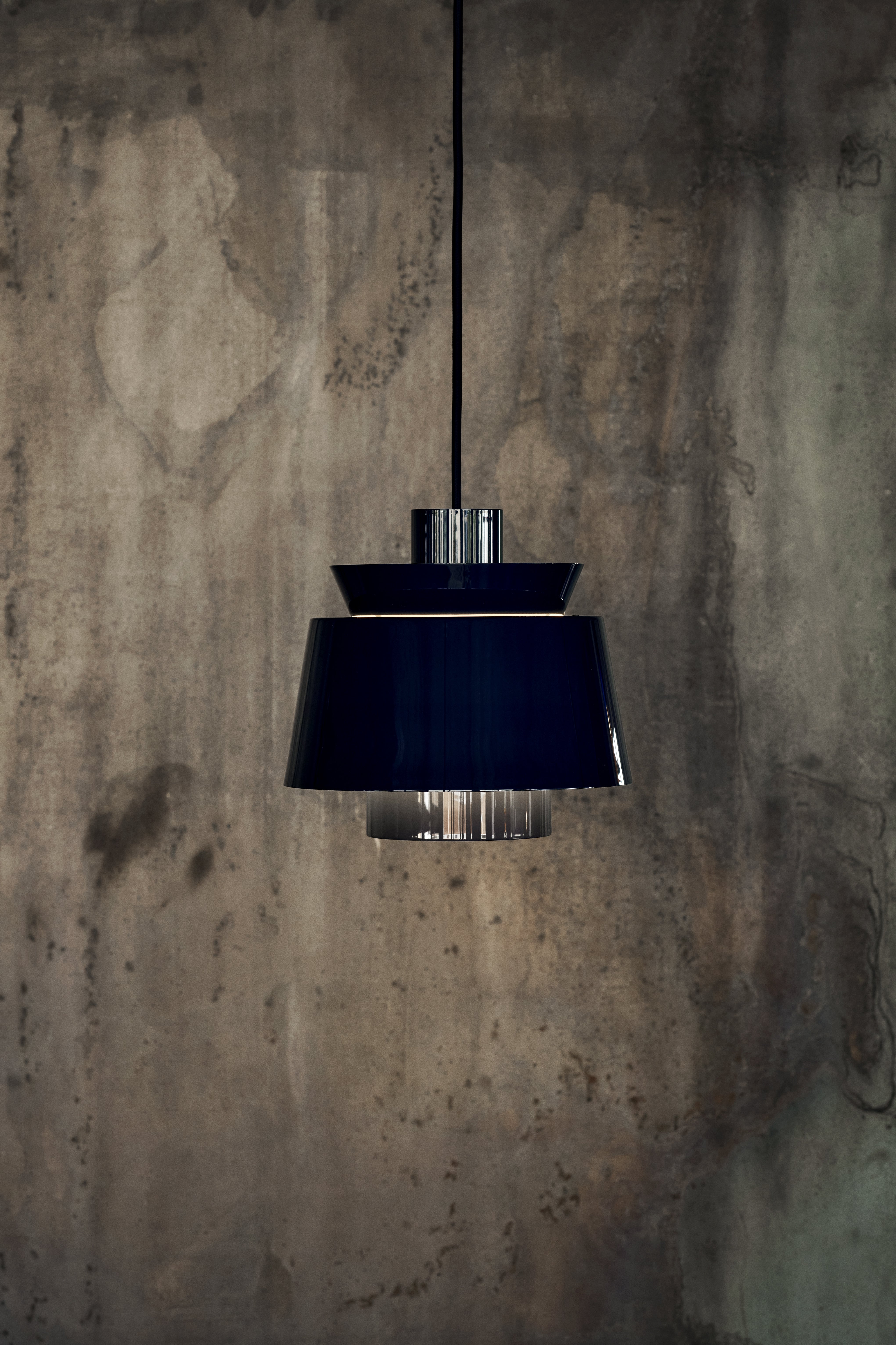 Lampa visící UTZON JU1 šedobluá