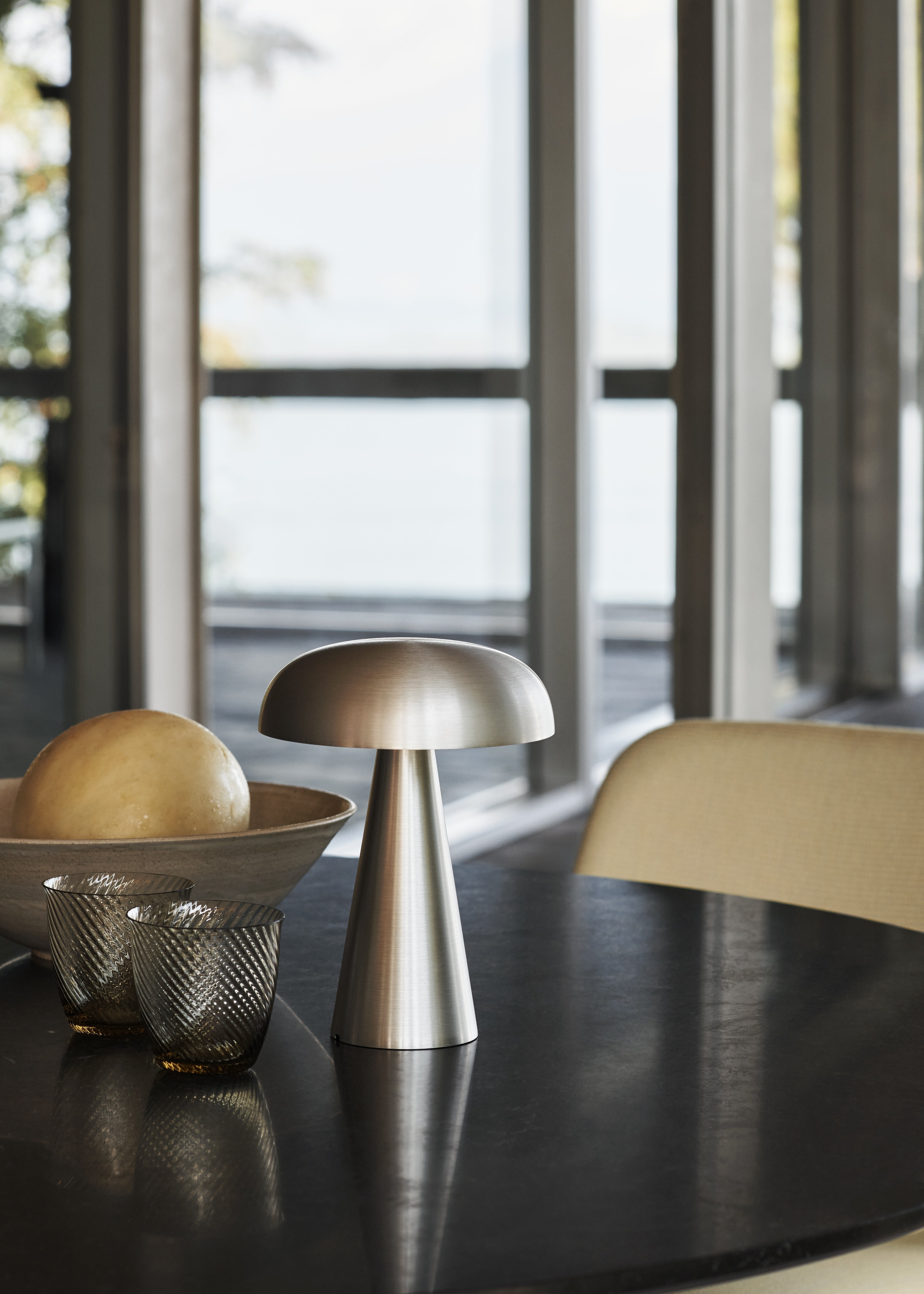Přenosná lampa COMO SC53 v chromovém provedení