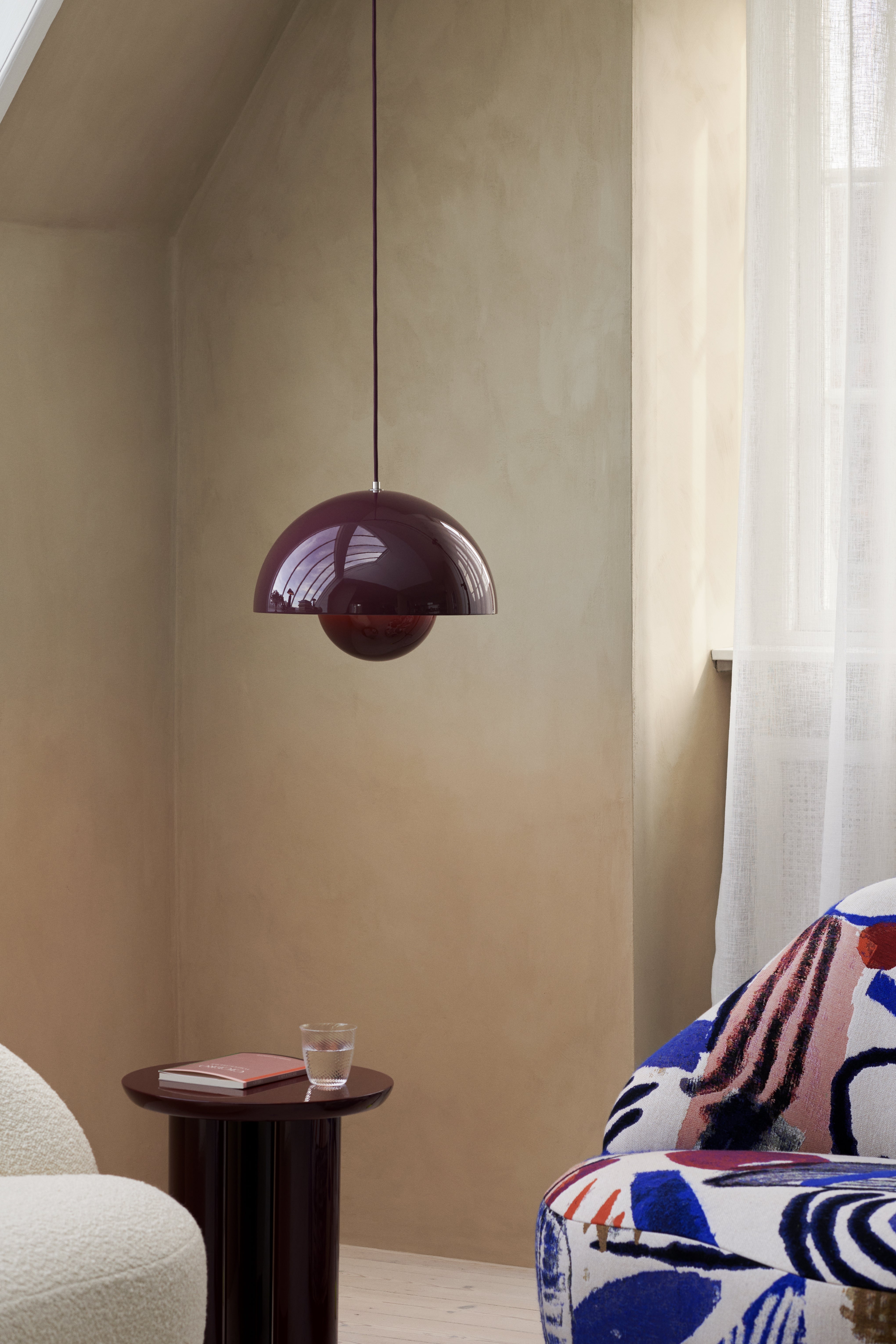 Lampa visící FLOWERPOT vínově červená