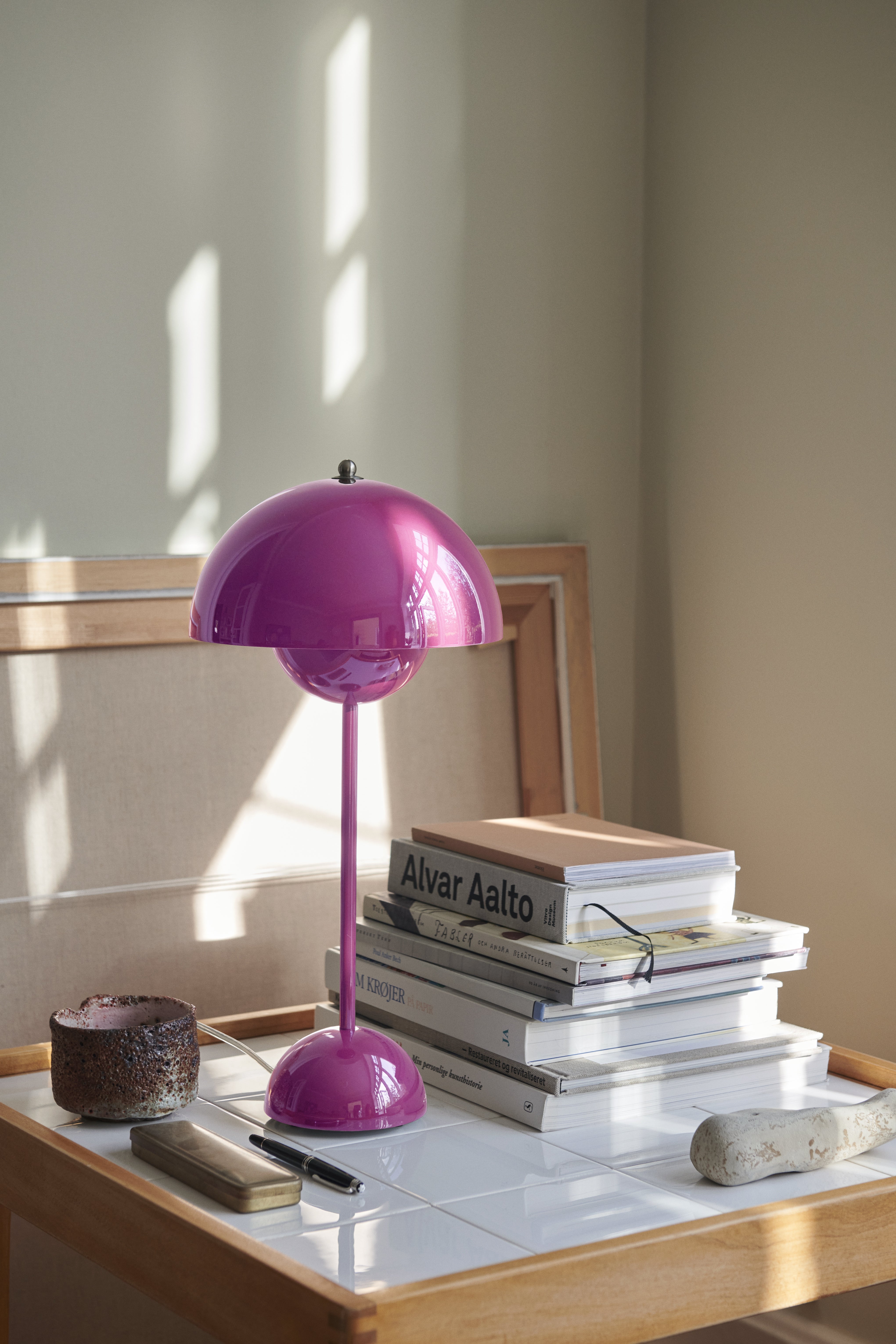 Lampa stolní FLOWERPOT VP3 fuchsie
