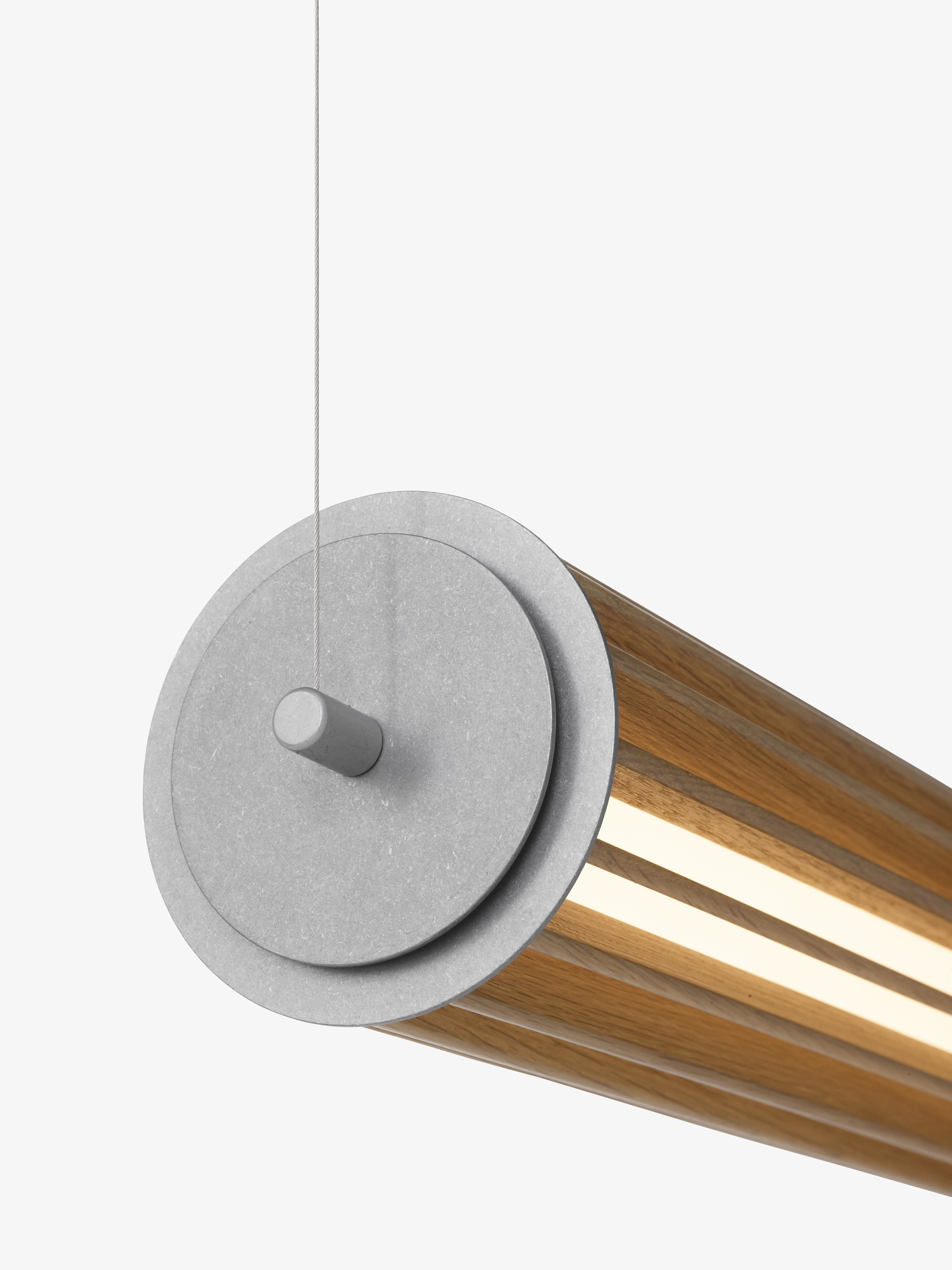 Lustrná lampa NUMBRA TY1 z hliníku a dubového dřeva