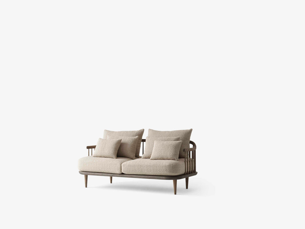 Sofa pro 2 osoby FLY SC2 čalouněná s kouřovým dubovým podstavcem