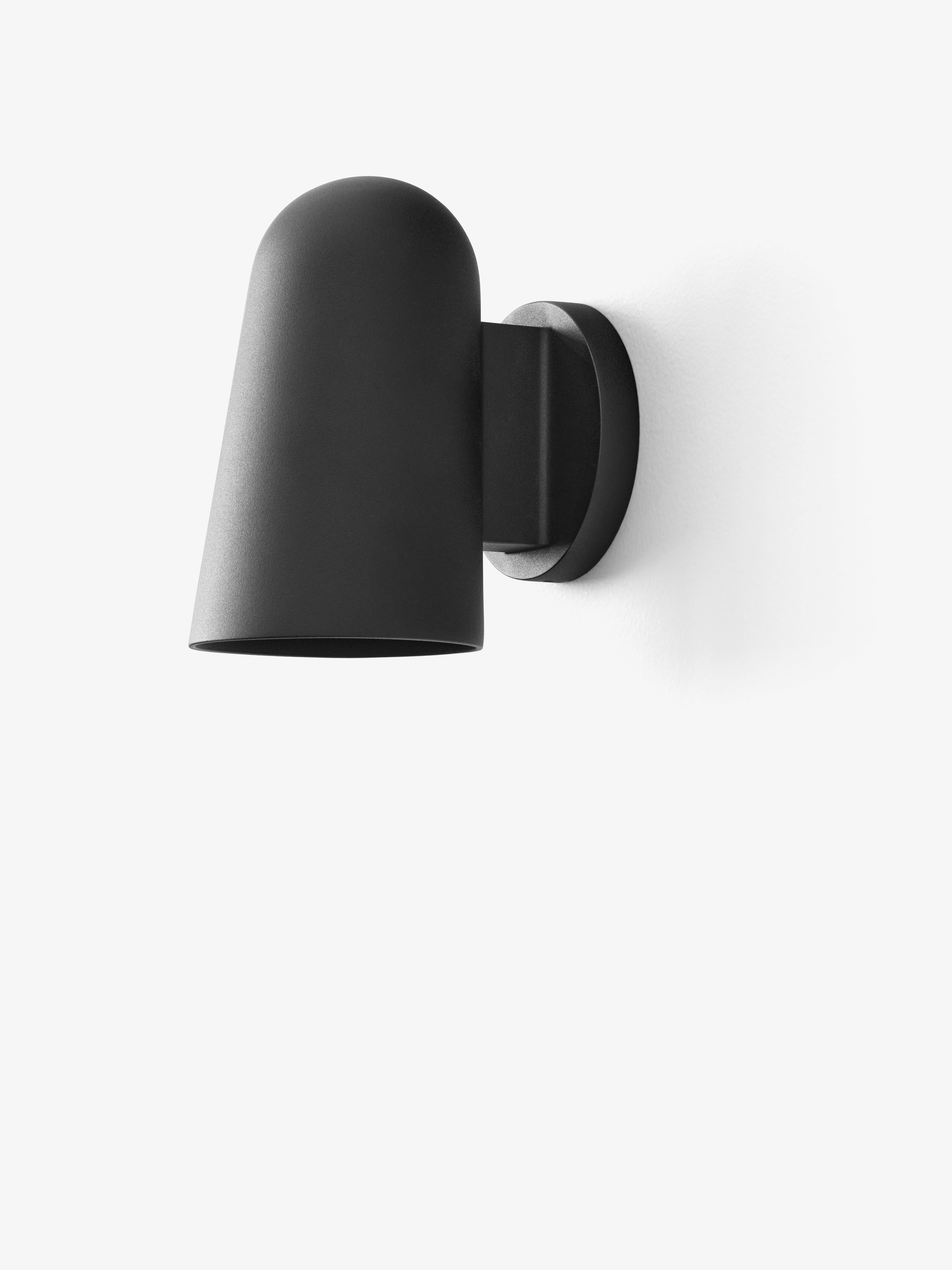 Venkovní nástěnná lampa SOLID černá