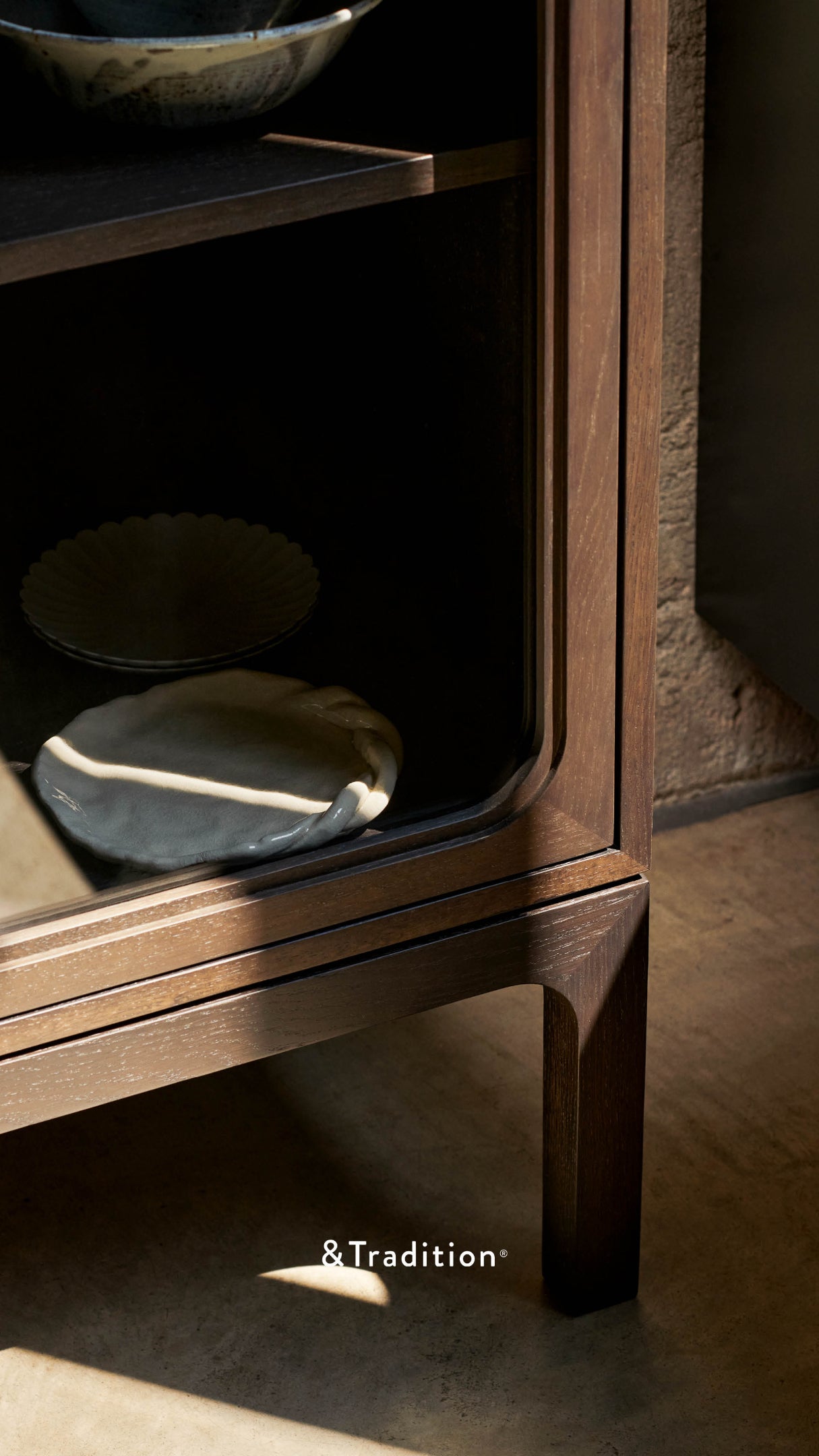 Witryna TRACE SC88 lakovaný dub