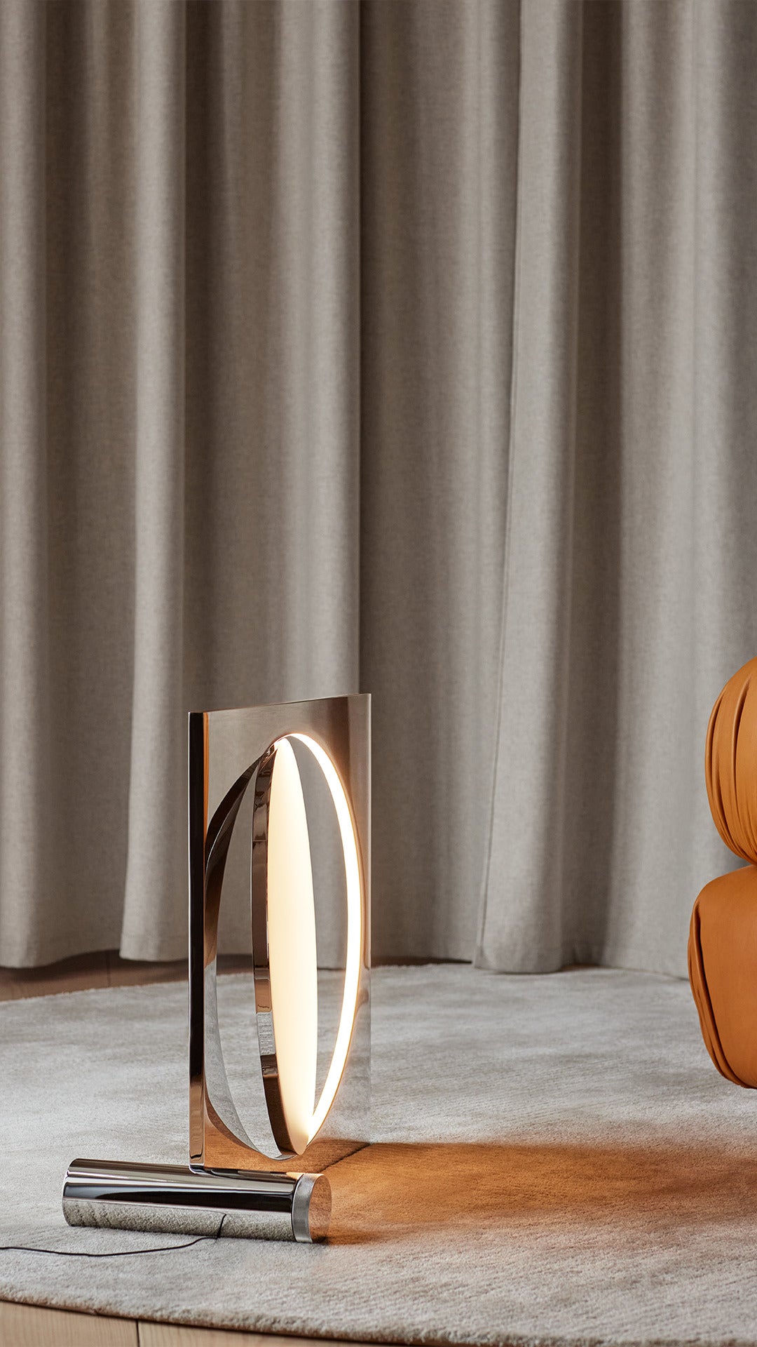 Stojací lampa MOONSETTER chromovaná